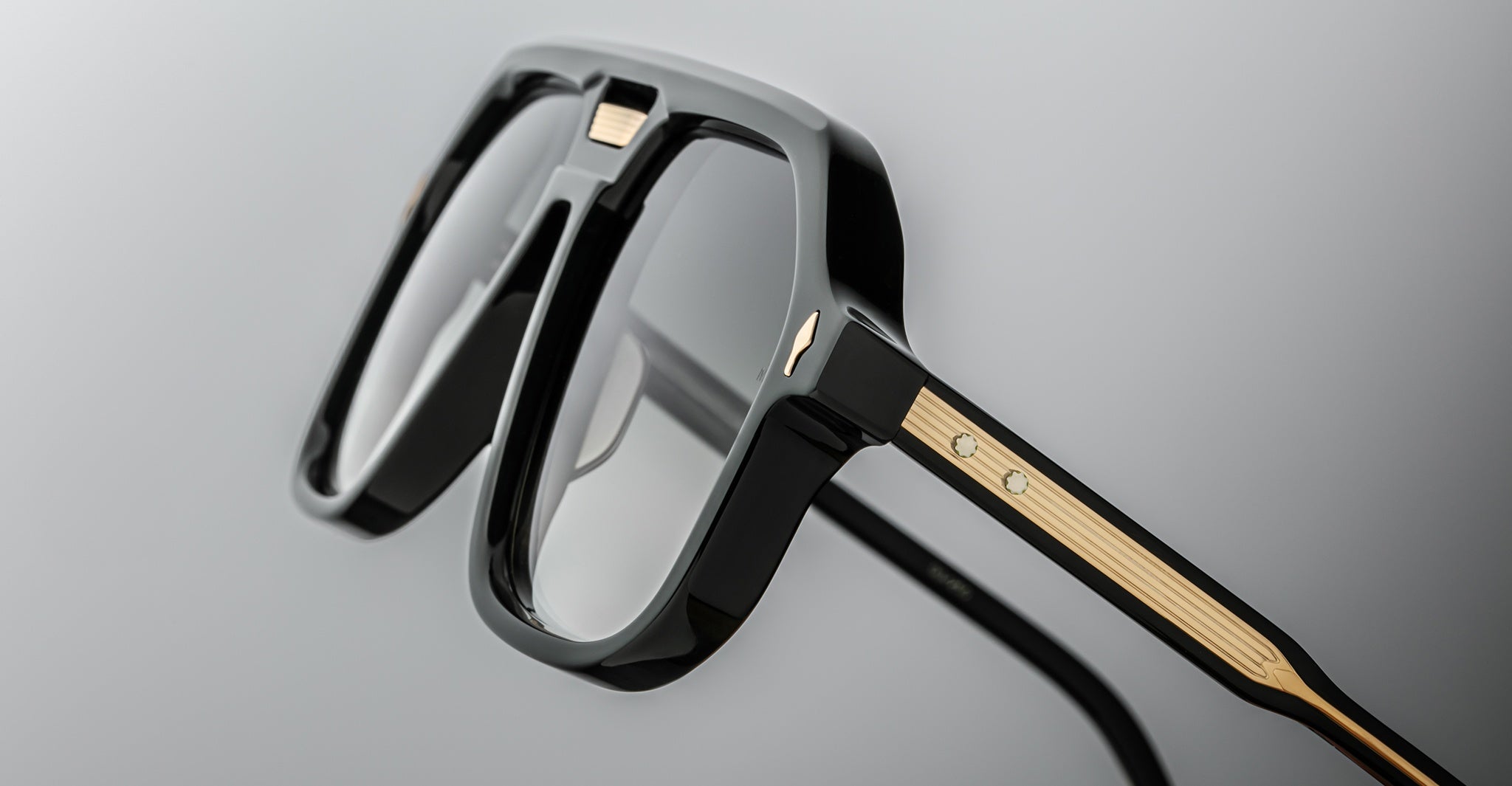 Jacques Marie Mage Casius in Viper JMMCU-1N