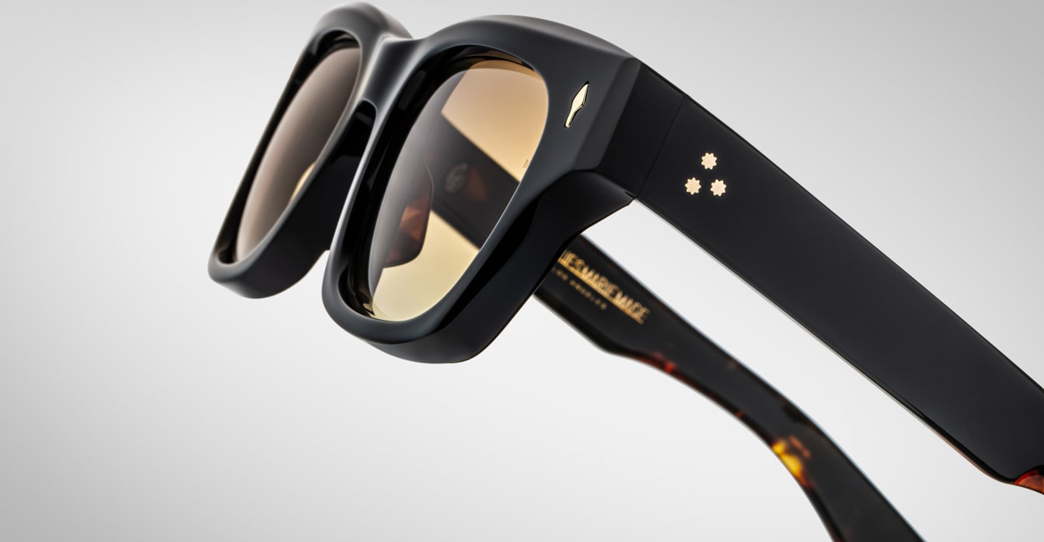 Jacques Marie Mage Dealan 53 in Noir 15 JMMDEX-15A