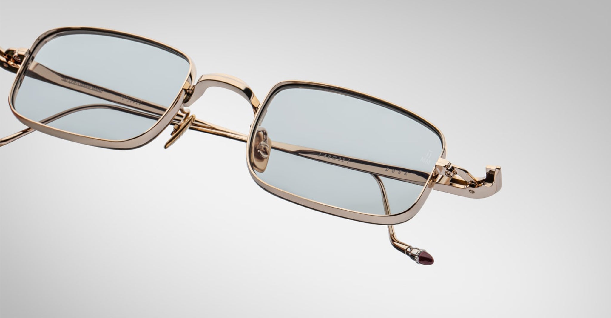 Jacques Marie Mage Dusk in Light Gold JMMSK-54