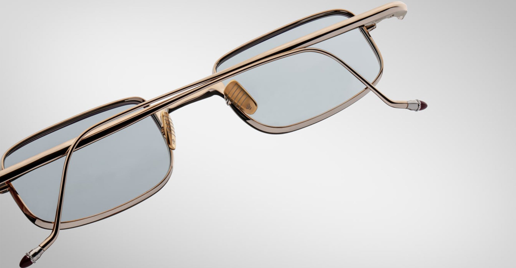 Jacques Marie Mage Dusk in Light Gold JMMSK-54