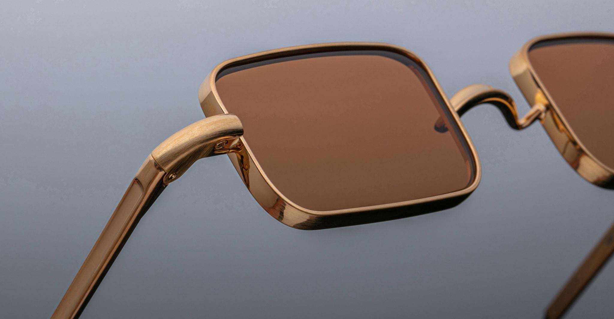 Jacques Marie Mage Fatale in Gold JMMFL-40