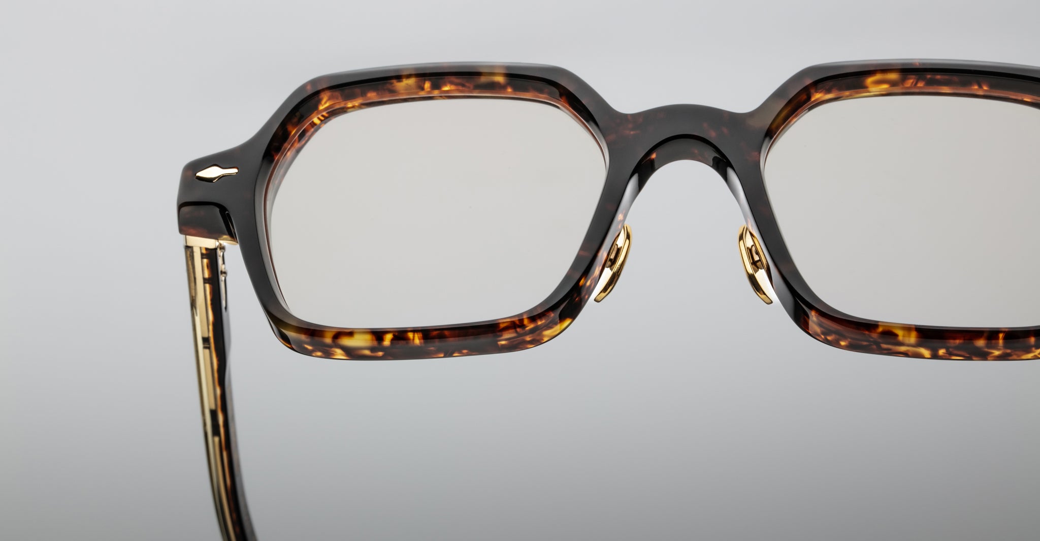 Jacques Marie Mage Holden in Agar OpticalJMMHOLRX-6D