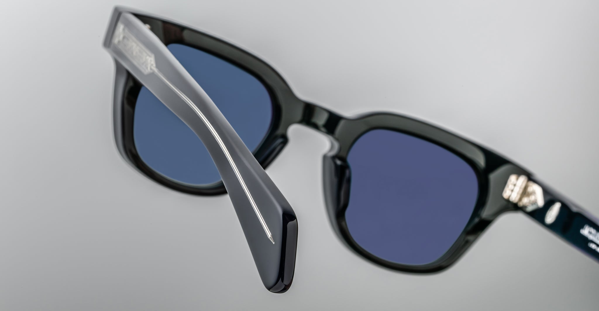 Jacques Marie Mage Julien in Regal JMMJL-11K