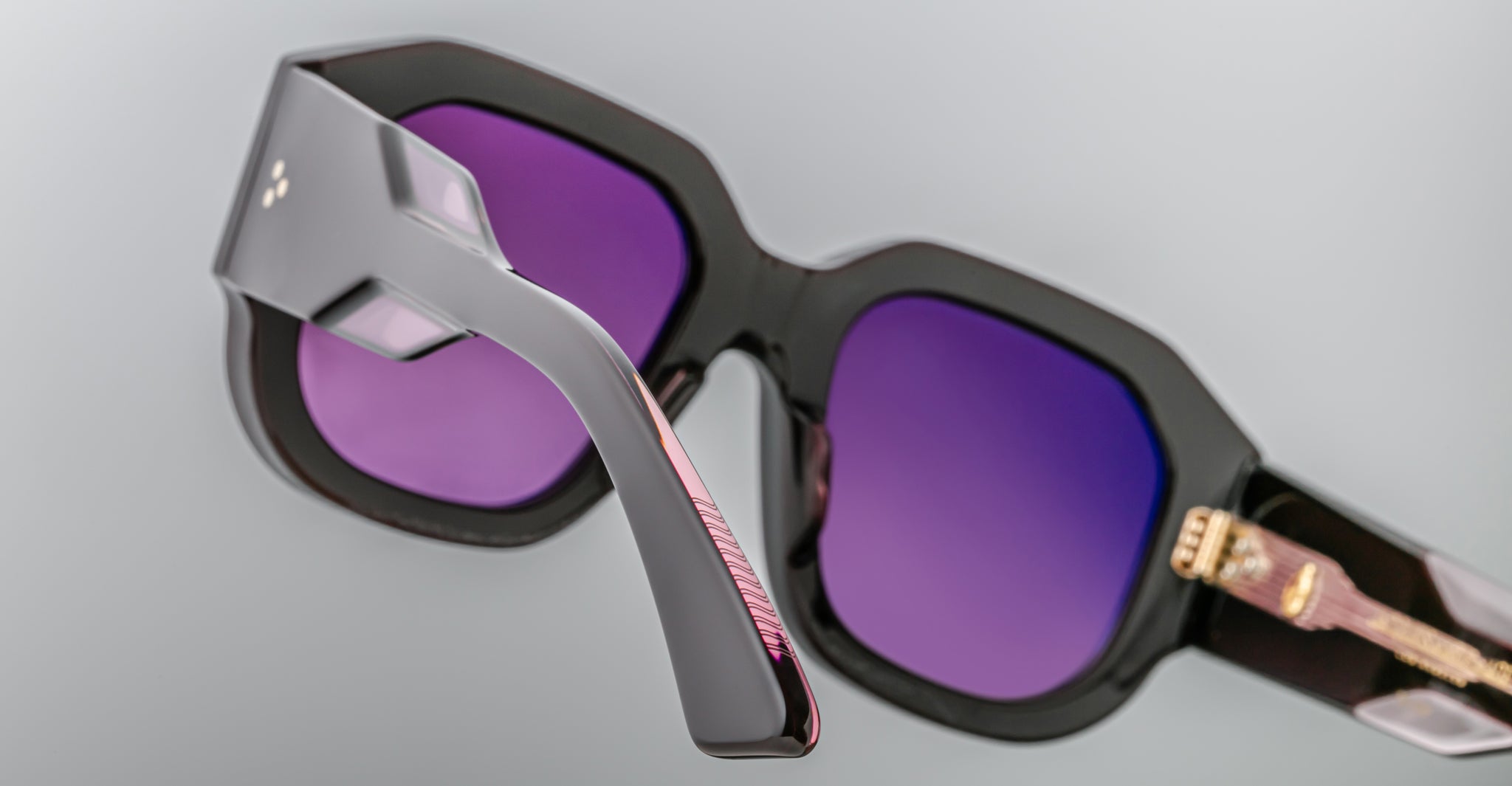 Jacques Marie Mage Lacy in Aubergine JMMLC-11U