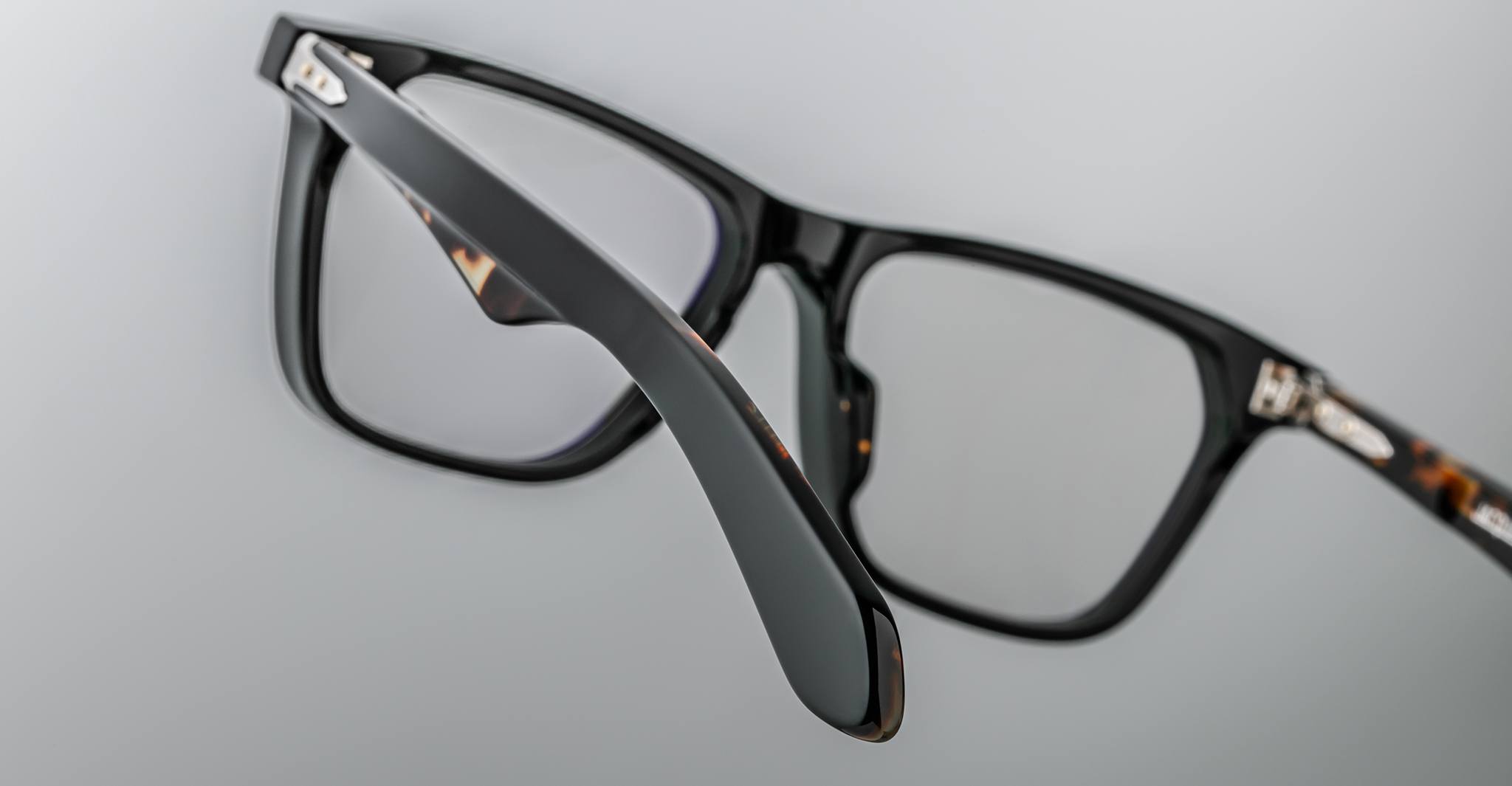 Jacques Marie Mage Mantua in Noir Rx JMMMTRX-01