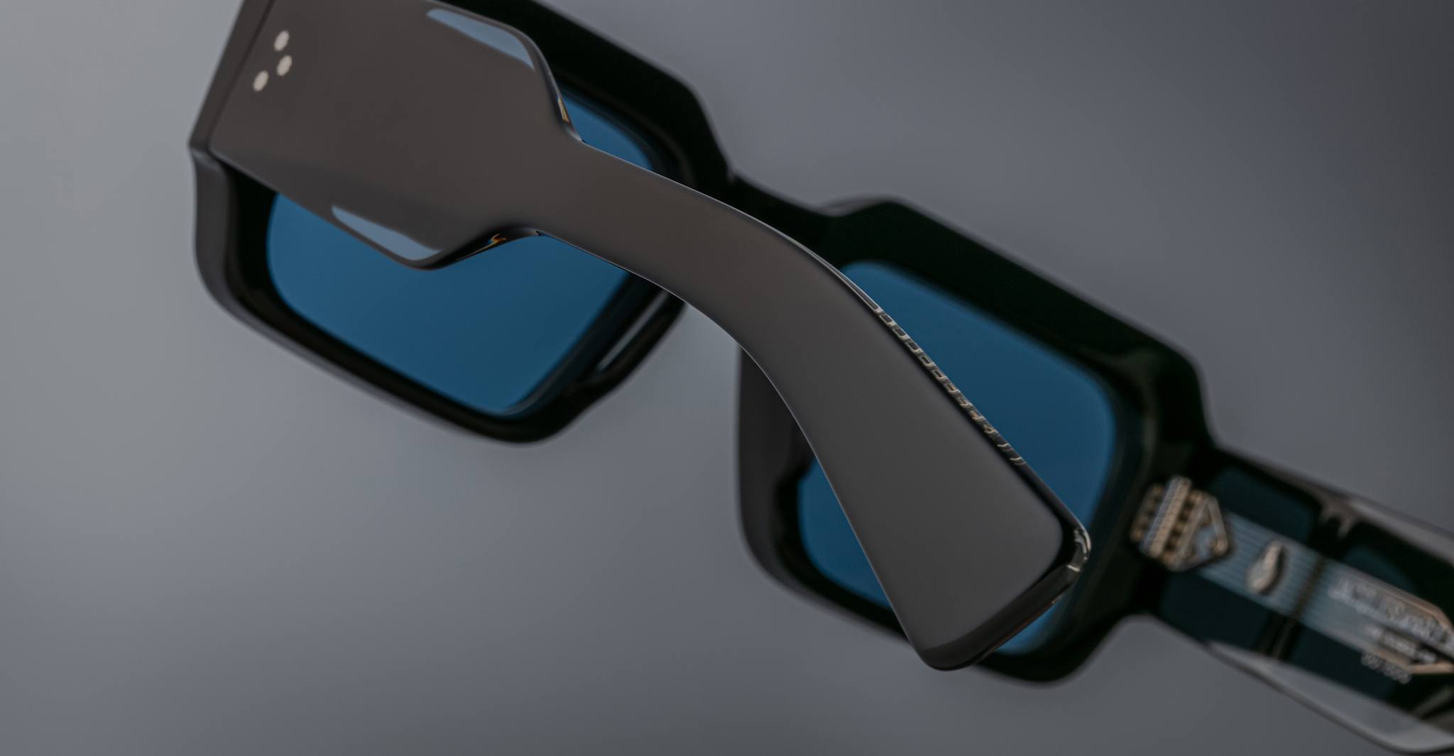 Jacques Marie Mage Miglia in Titan JMMMIG-6W