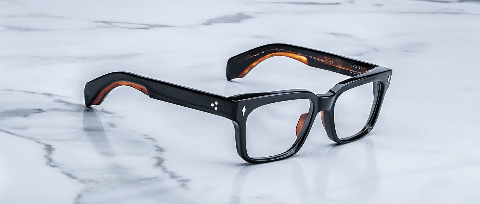 Angled view of the Jacques Marie Mage Molino 55 in Noir 4 RX JMMMLXRX-3Q