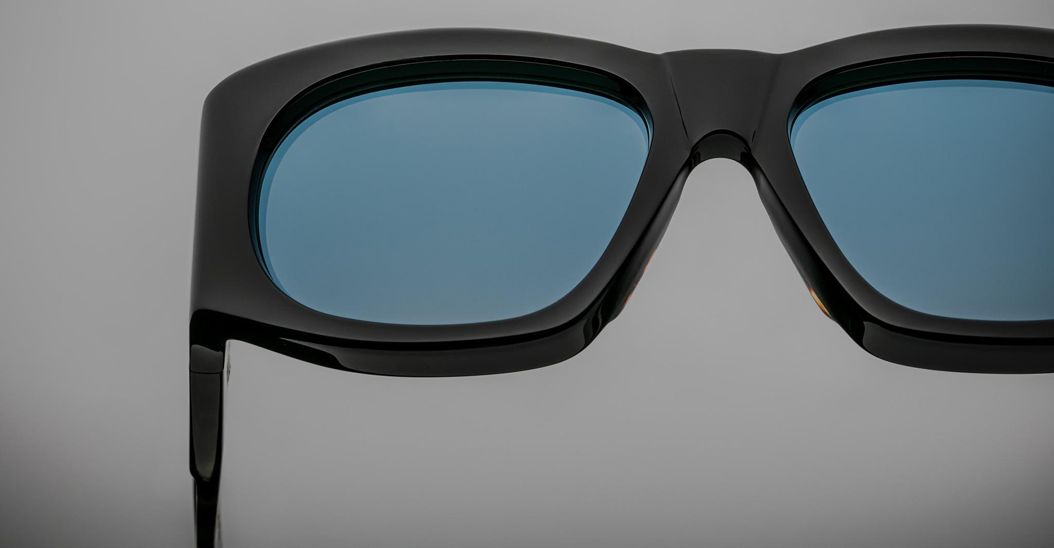 Jacques Marie Mage Nadja in Noir JMMND-01