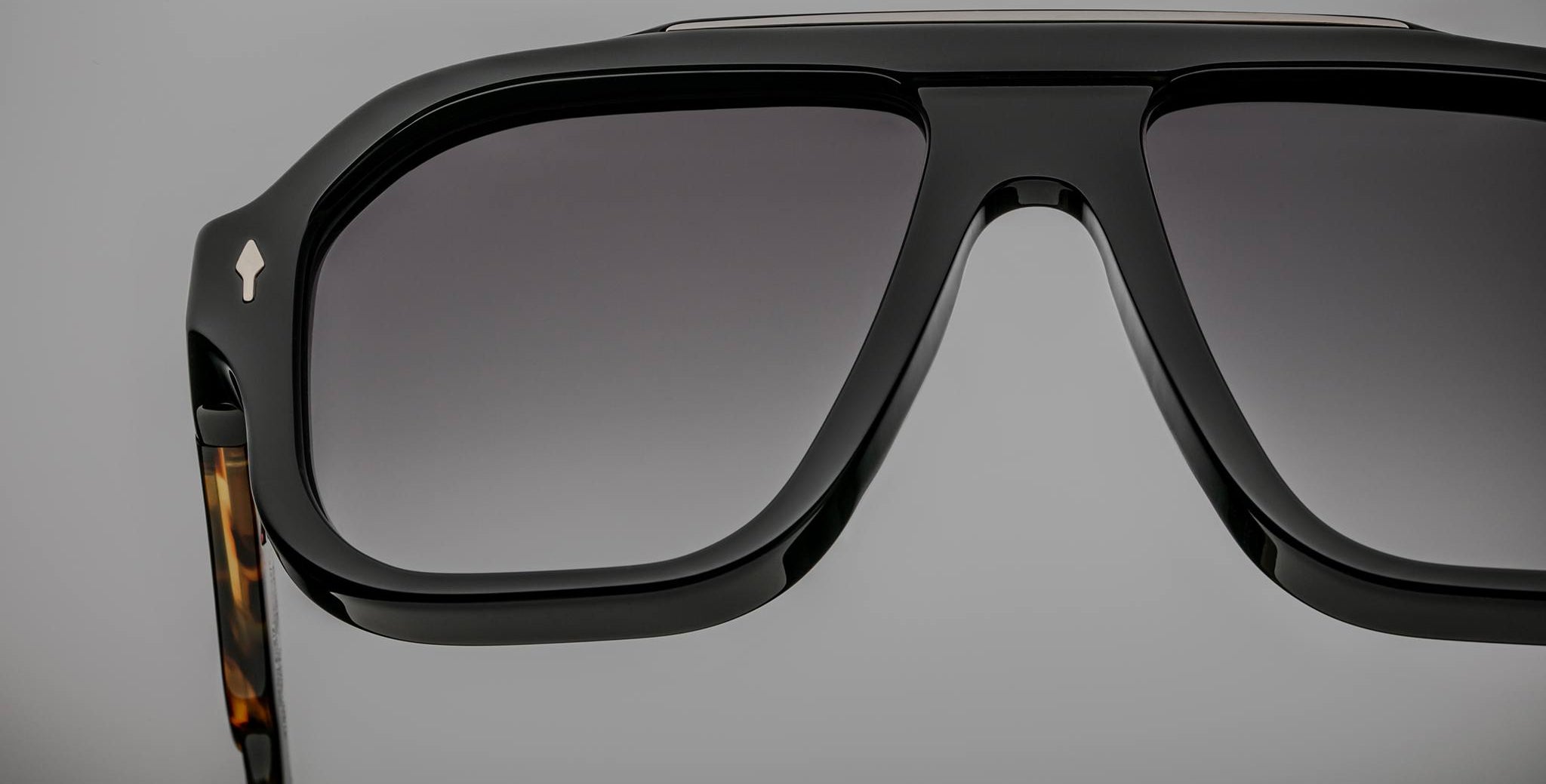 Jacques Marie Mage Octavian in Noir JMMOC-01