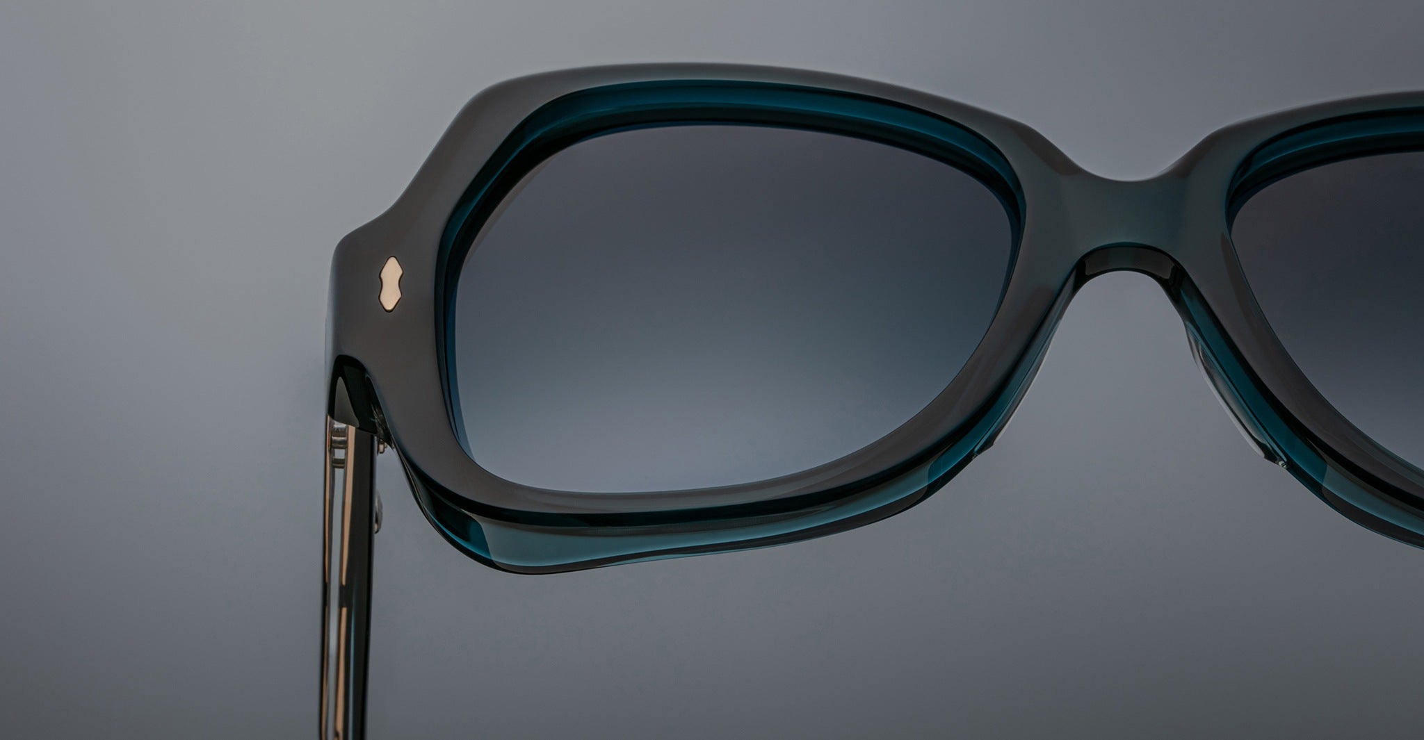 Jacques Marie Mage Perreti in Indigo JMMPE-9F