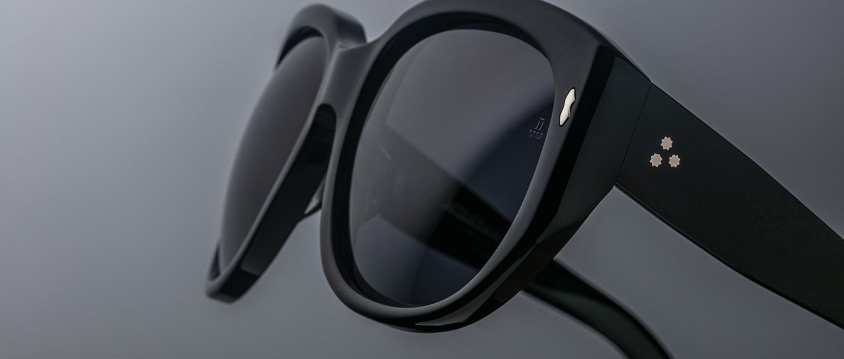 Jacques Marie Mage Roxy in Black JMMRY-88
