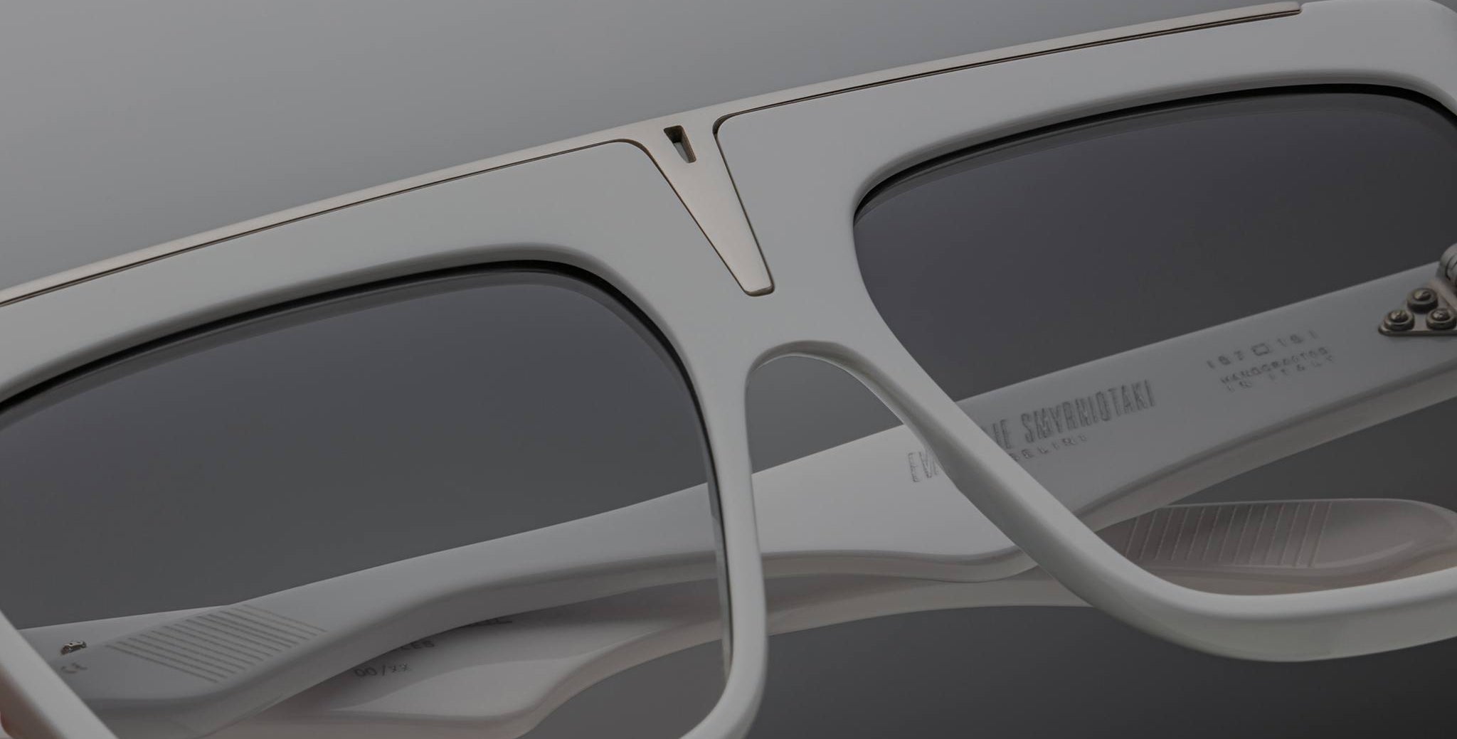 Jacques Marie Mage Selini in White JMMSEL-4B