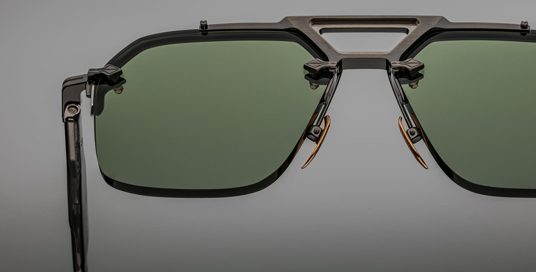 Jacques Marie Mage Silverton in Gunmetal JMMSVR-5M
