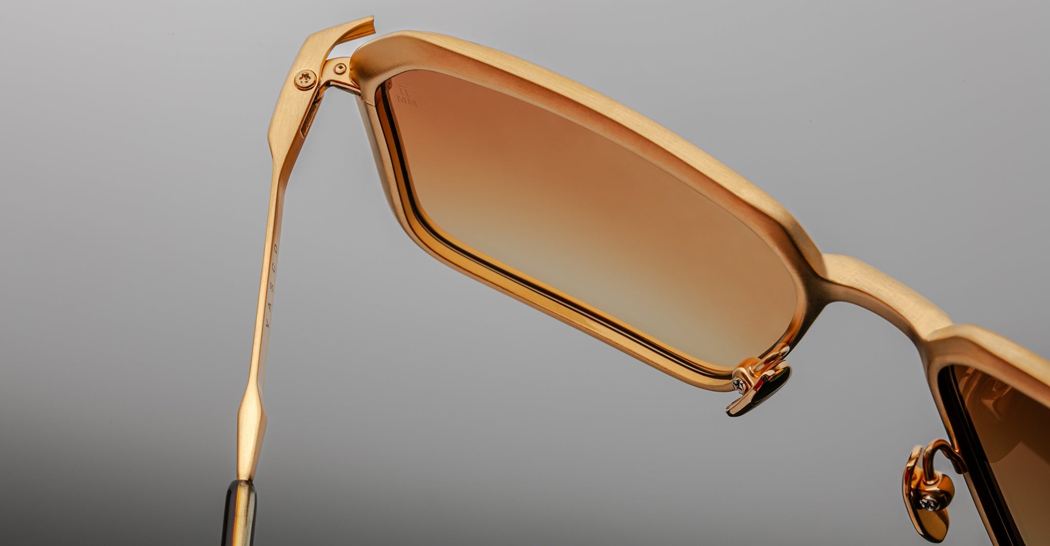 Jacques Marie Mage Vasco in Gold JMMVS-40