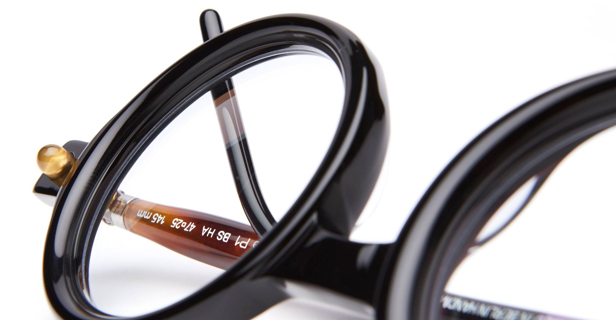 Kuboraum P1 BS HA Black Shine Tortoise Black Shine