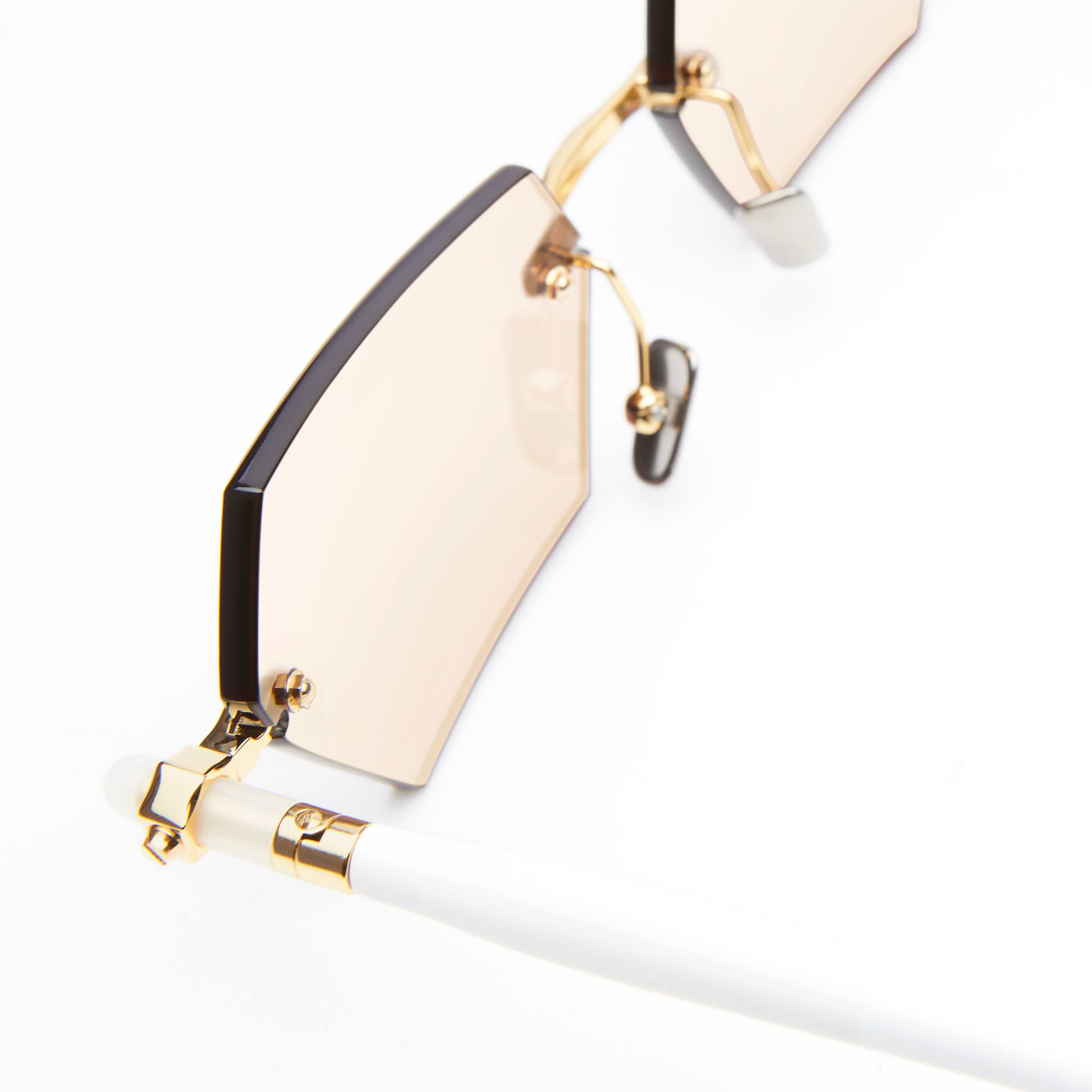 Kuboraum P51 GD WH Gold White