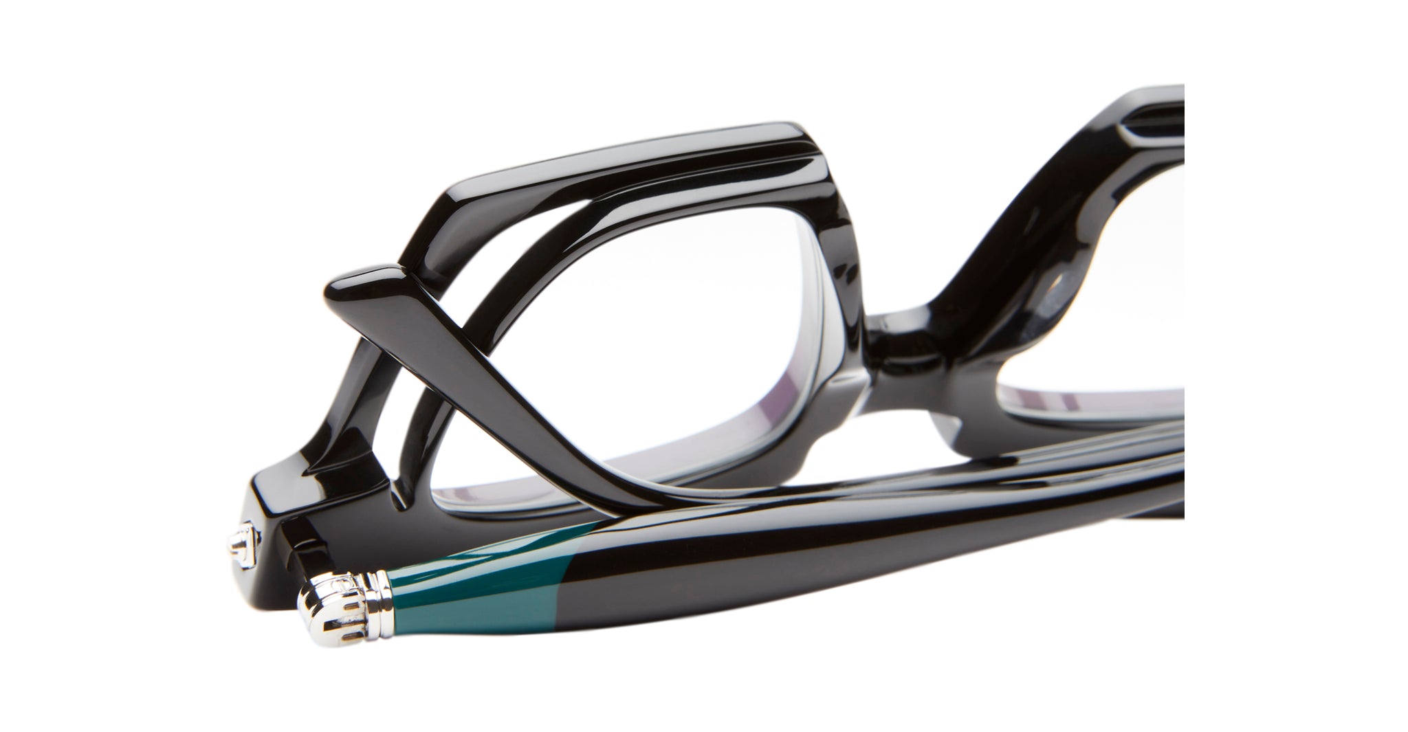 Back Detail of Kuboraum J9 Optical Frame in Color BS Black Shine