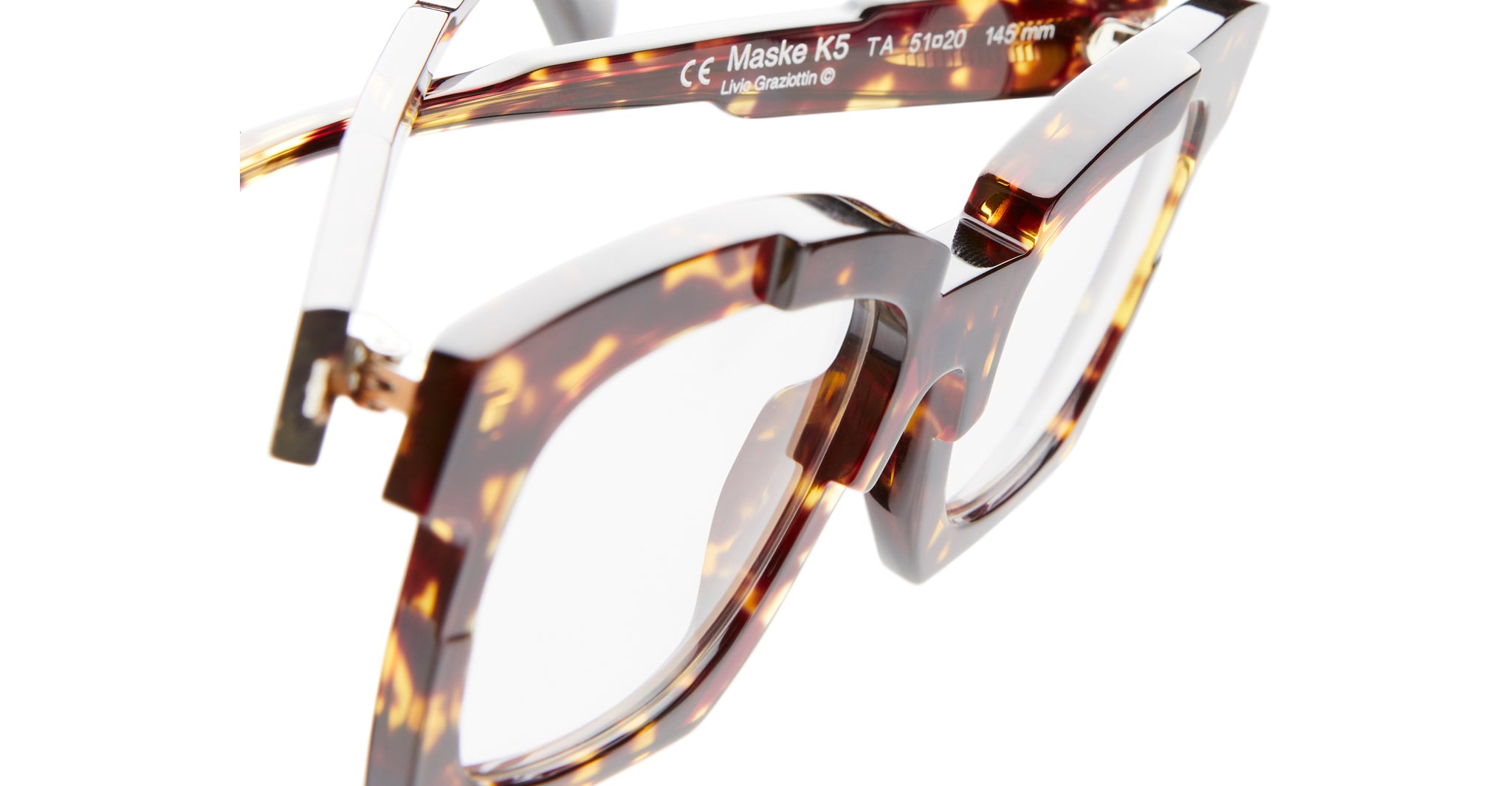 Kuboraum K5 Optical Frame in Color TA Tortoise Profile Detail