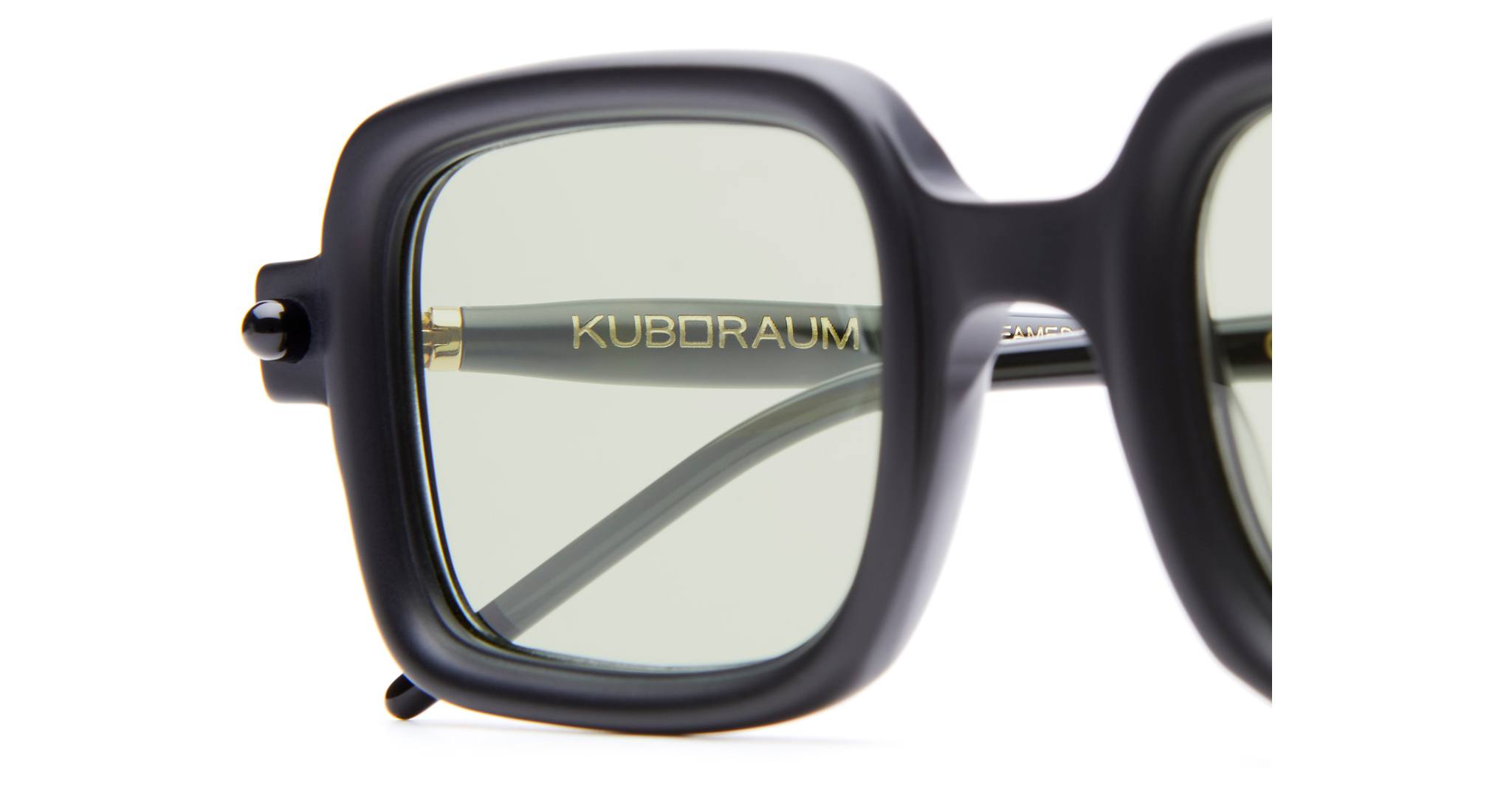 Kuboraum P2 BB in Black Matte with Black Matte and Black Shine KRS0P2BB00000020