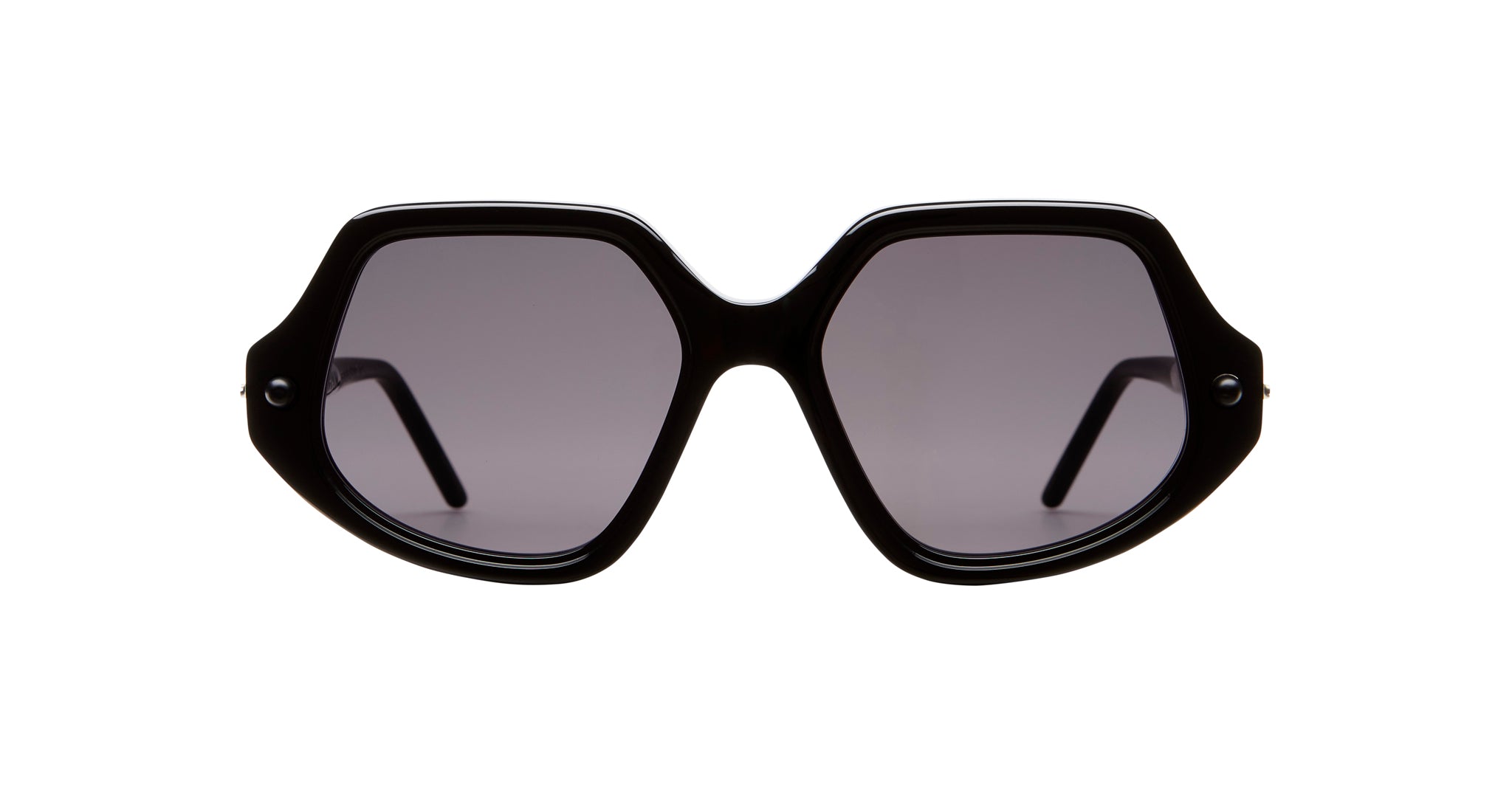 KUBORAUM P20 black oversized geometric sunglasses with UV lenses, front view.