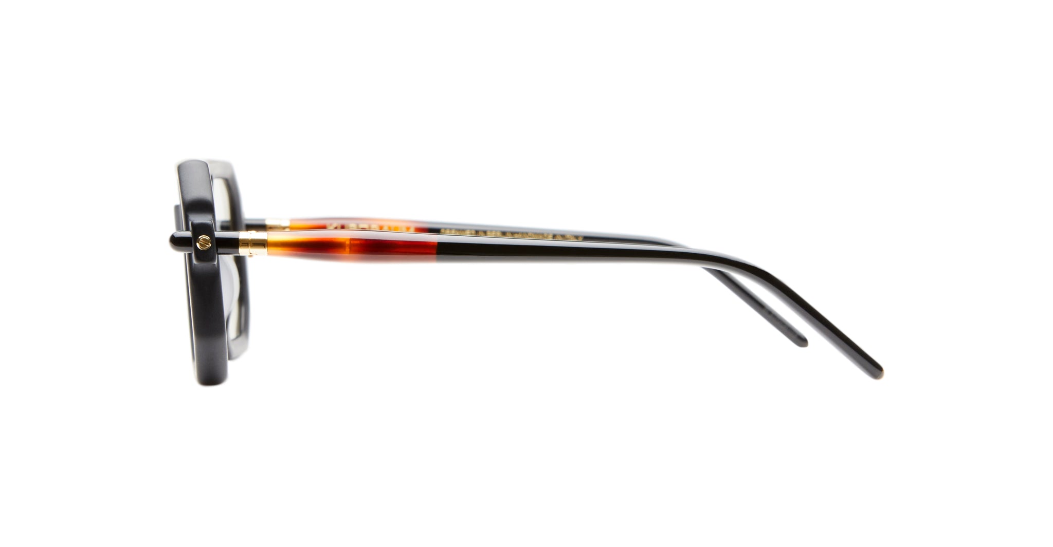 Kuboraum P8 Sunglass in Color BMH Black Matte Profile