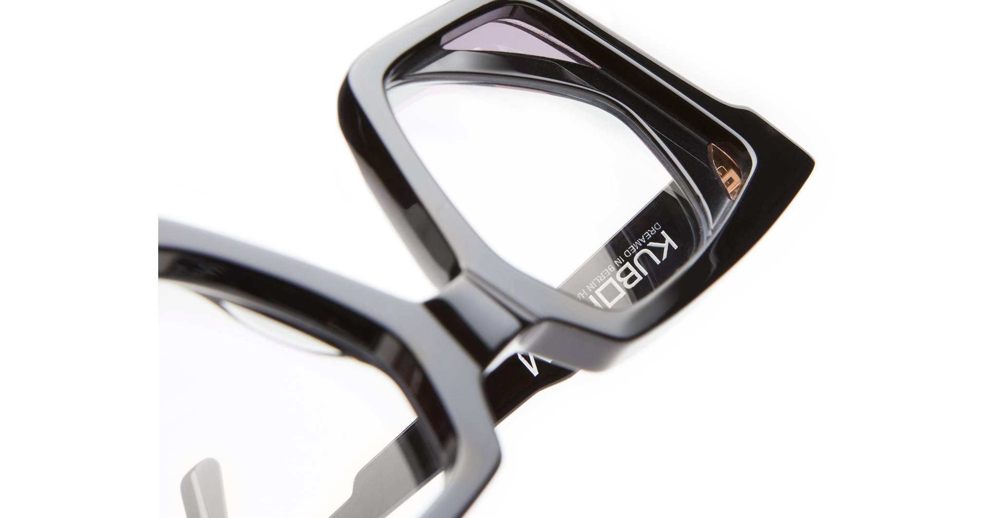 Kuboraum T6 in Black Shine Rx KRO0T6BS000000OP