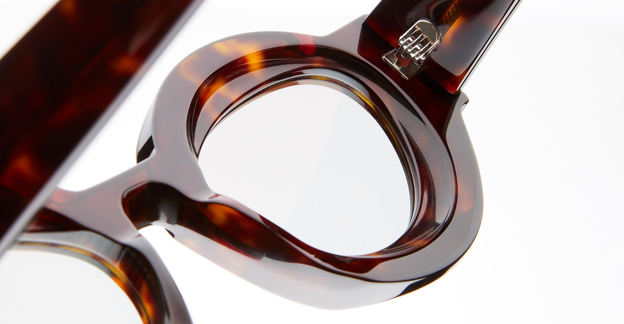 Kuboraum X22 TS in Tortoise KRSX22TS0000002F