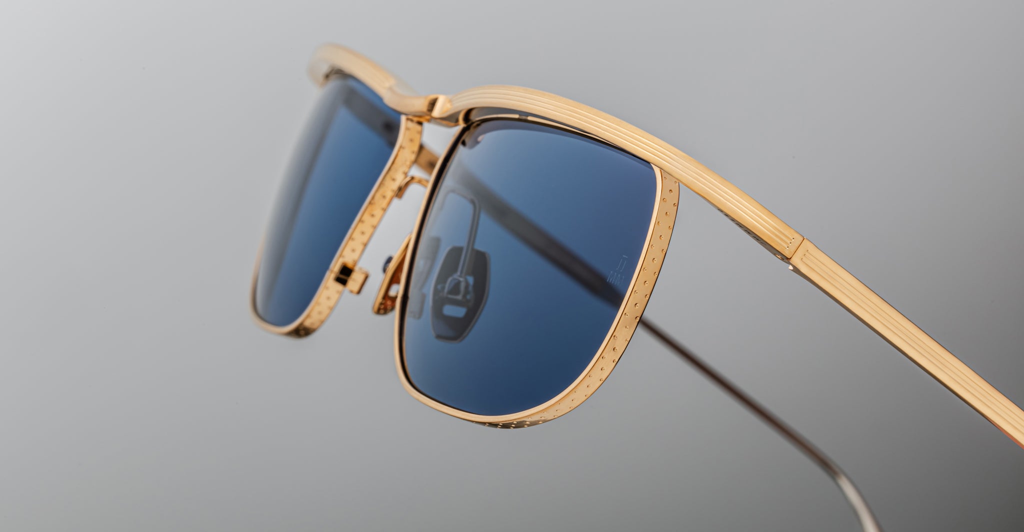 Jacques Marie Mage Melville in Gold JMMME-40