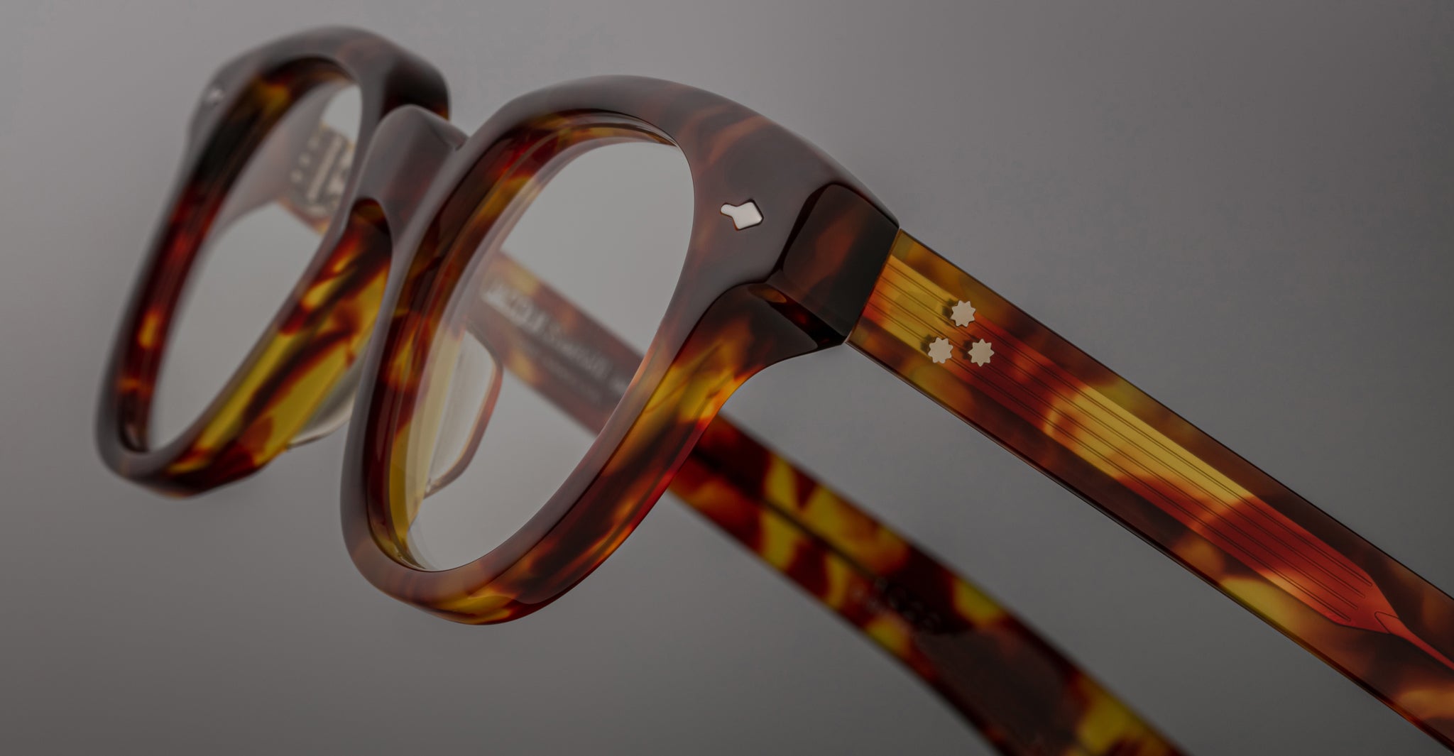 Jacques Marie Mage 1948 in Baltic Optical JMM48RX-2Q