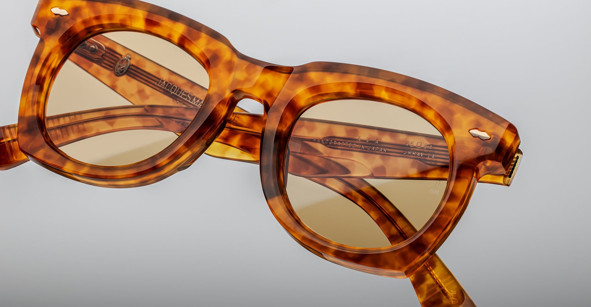 Jacques Marie Mage Ava in Camel JMMAV-1R