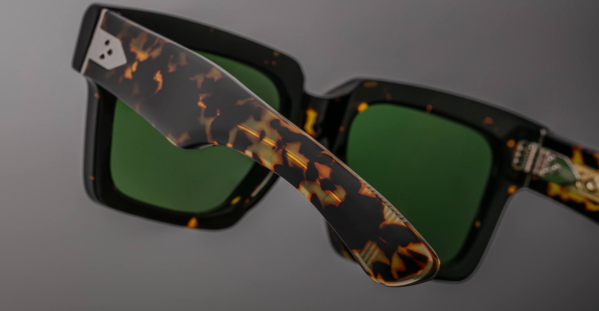 Jacques Marie Mage Belize in Tokyo Tortoise JMMLZ-2W