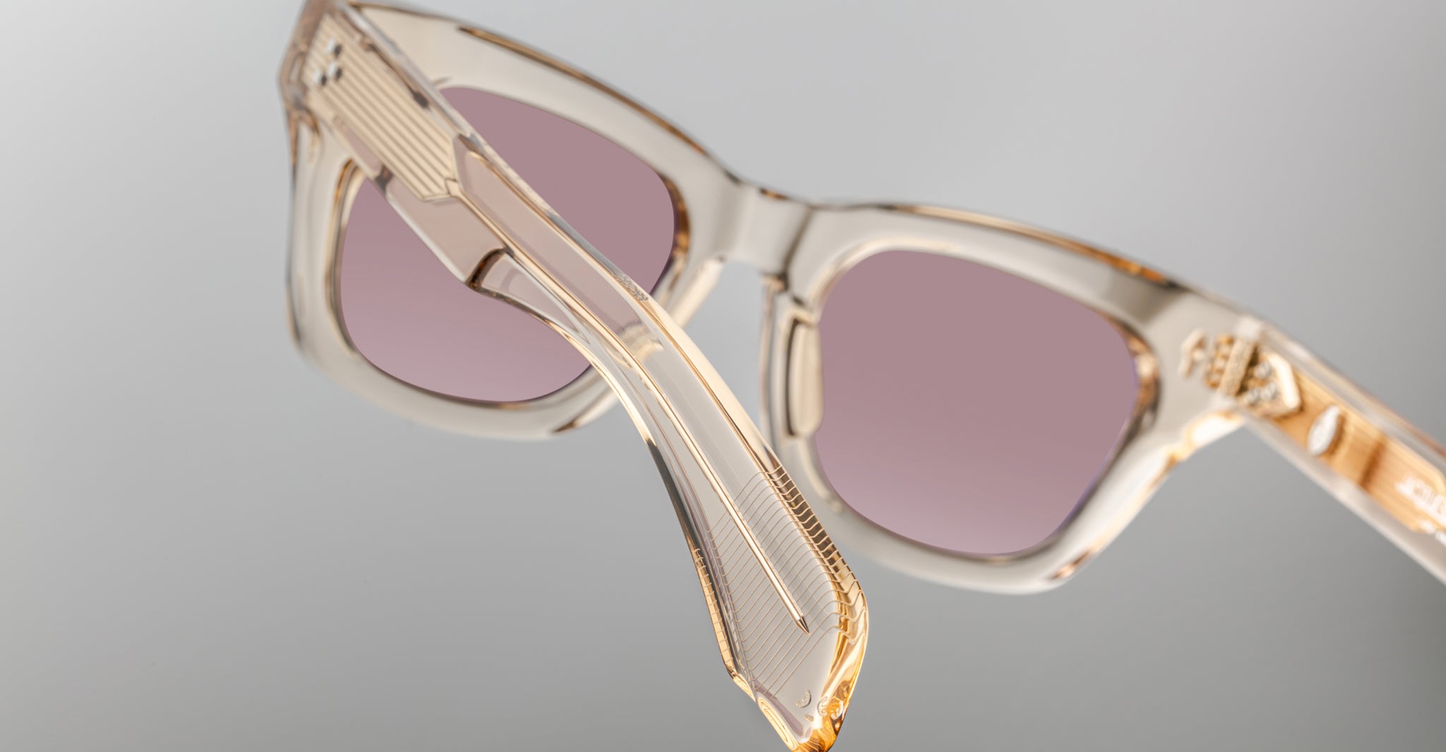 Jacques Marie Mage Dealan in Pearl JMMDE-1P