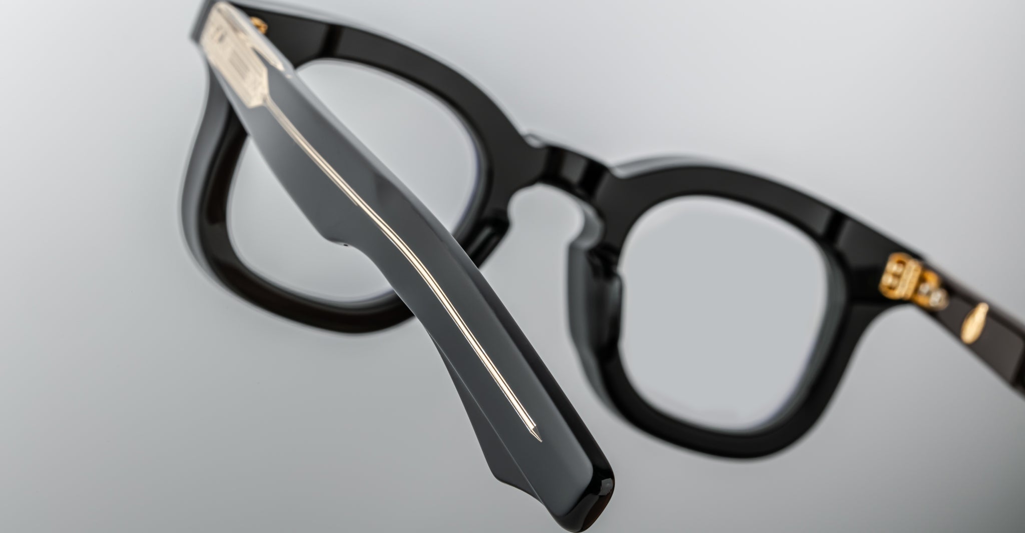 Jacques Marie Mage Devaux Frame in Stallion JMMDURX-13F