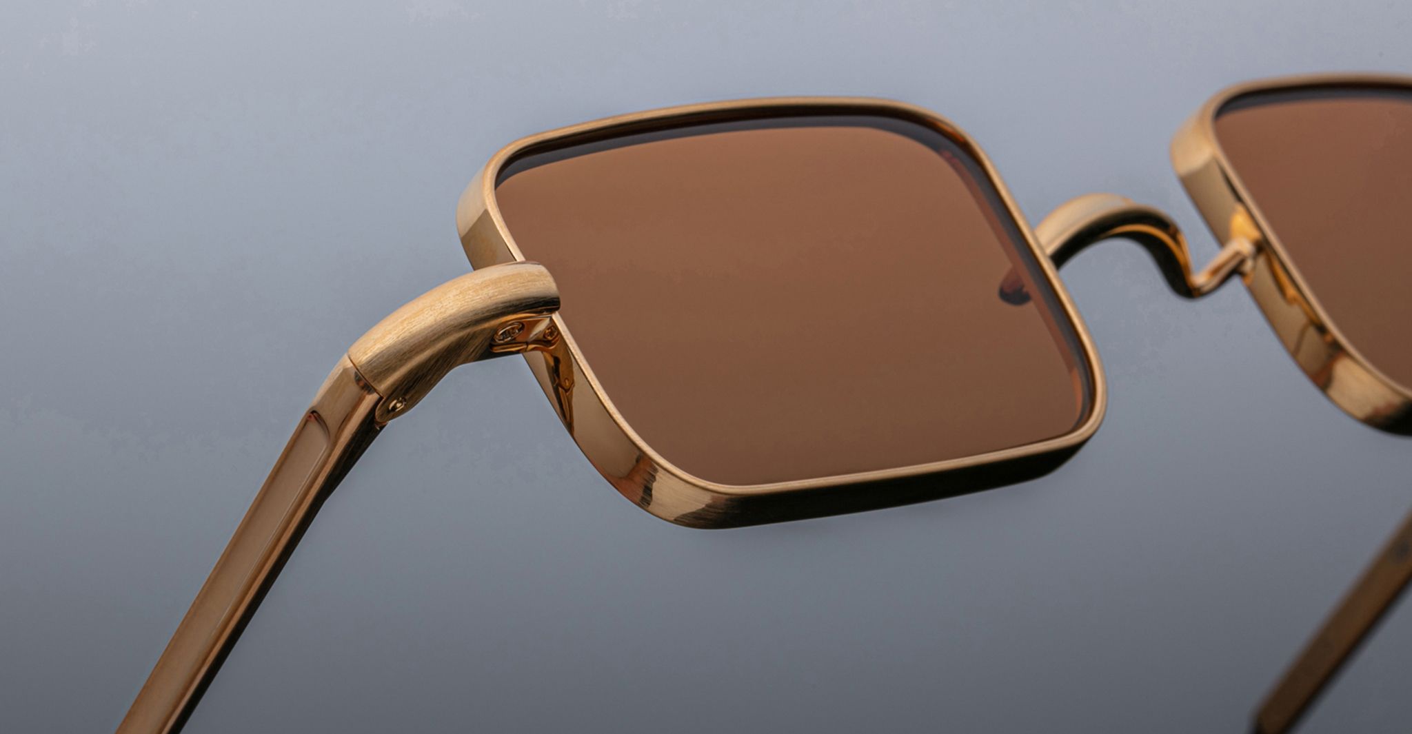 Jacques Marie Mage Fatale in Gold JMMFL-40