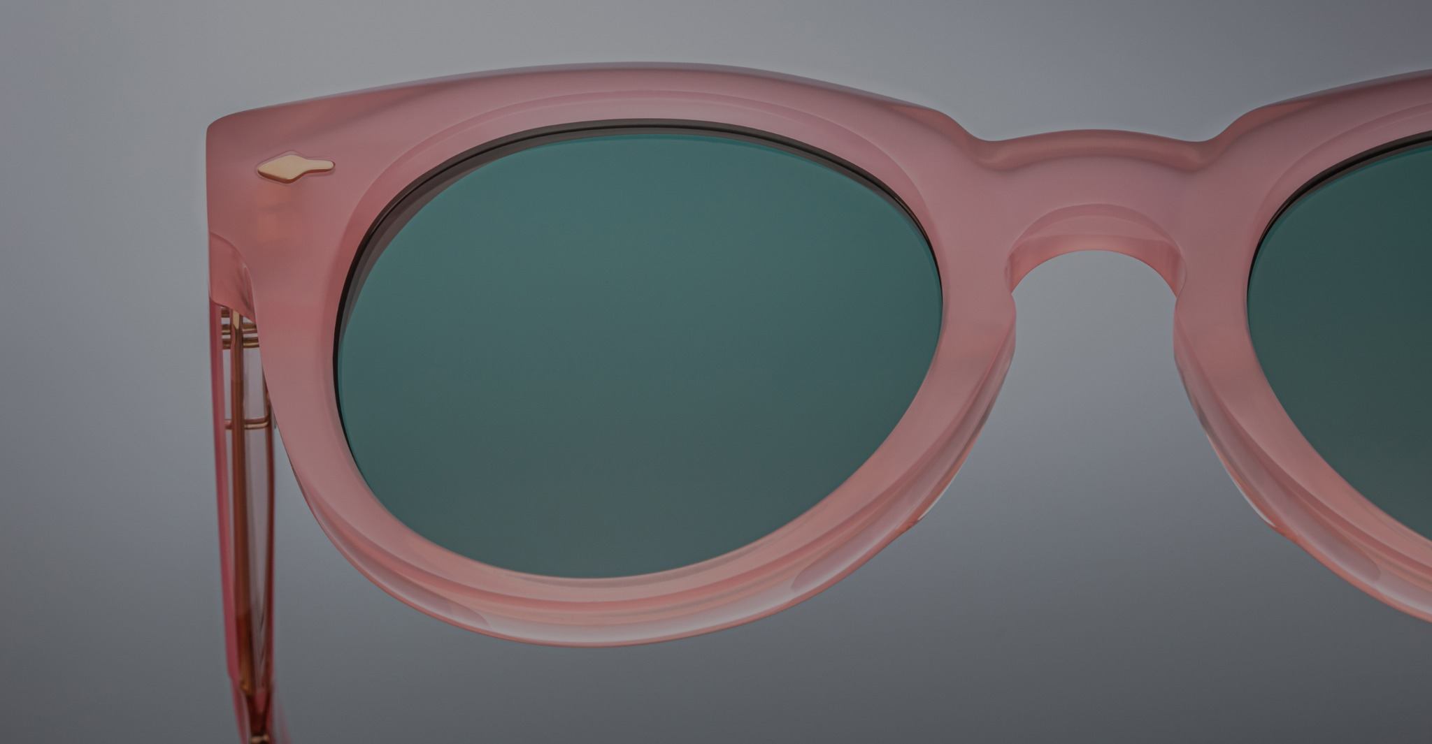 Jacques Marie Mage Fontainebleau 2 in Daisy JMMFU-9J