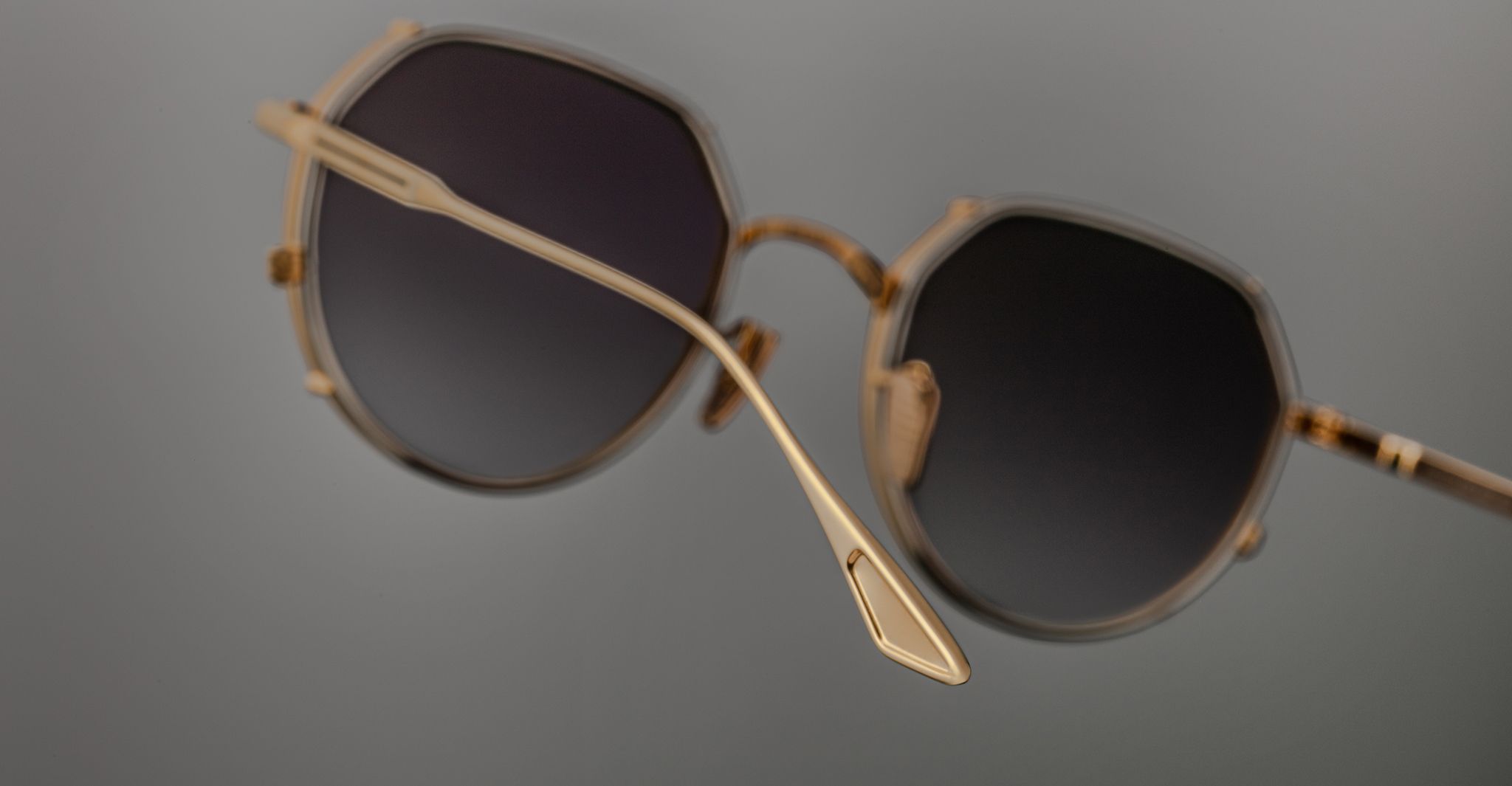 Jacques Marie Mage Hartana in Gold 2 JMMTN-3J