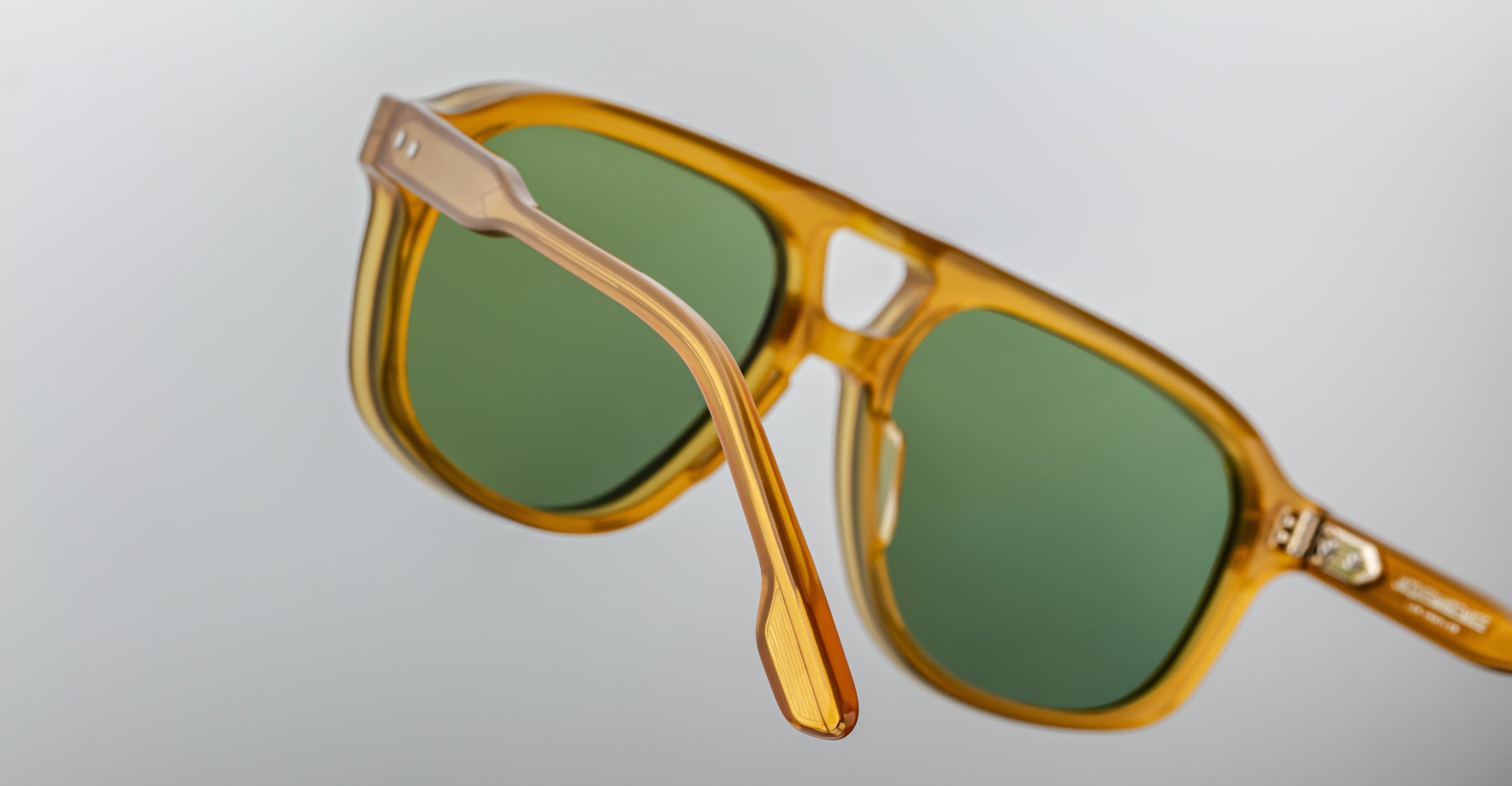 Jacques Marie Mage Leonard in Honey JMMON-15K