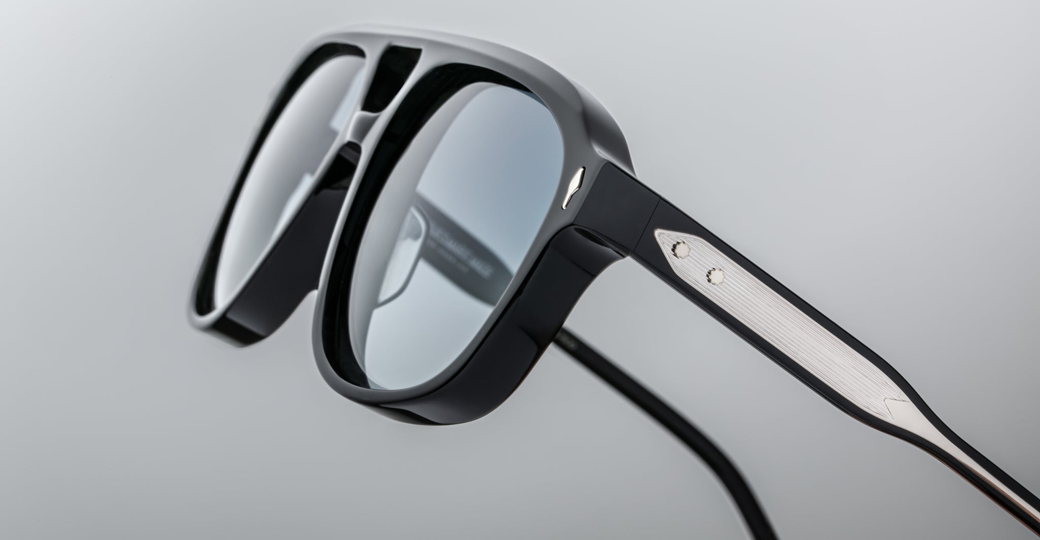 Jacques Marie Mage Leonard in Shadow JMMON-26