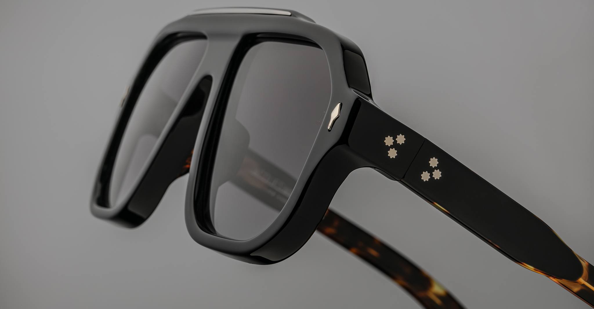 Jacques Marie Mage Octavian in Noir JMMOC-01