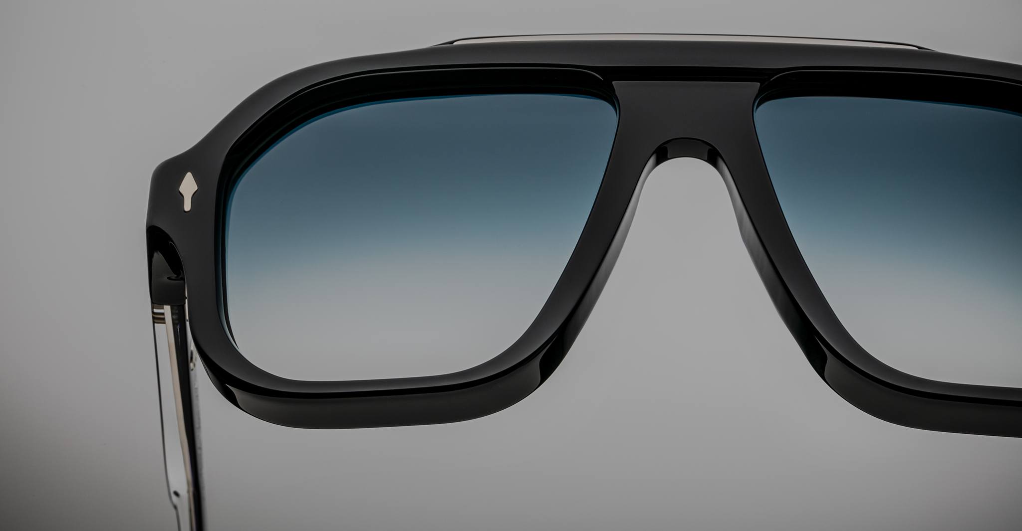 Jacques Marie Mage Octavian in Regal JMMOC-11K