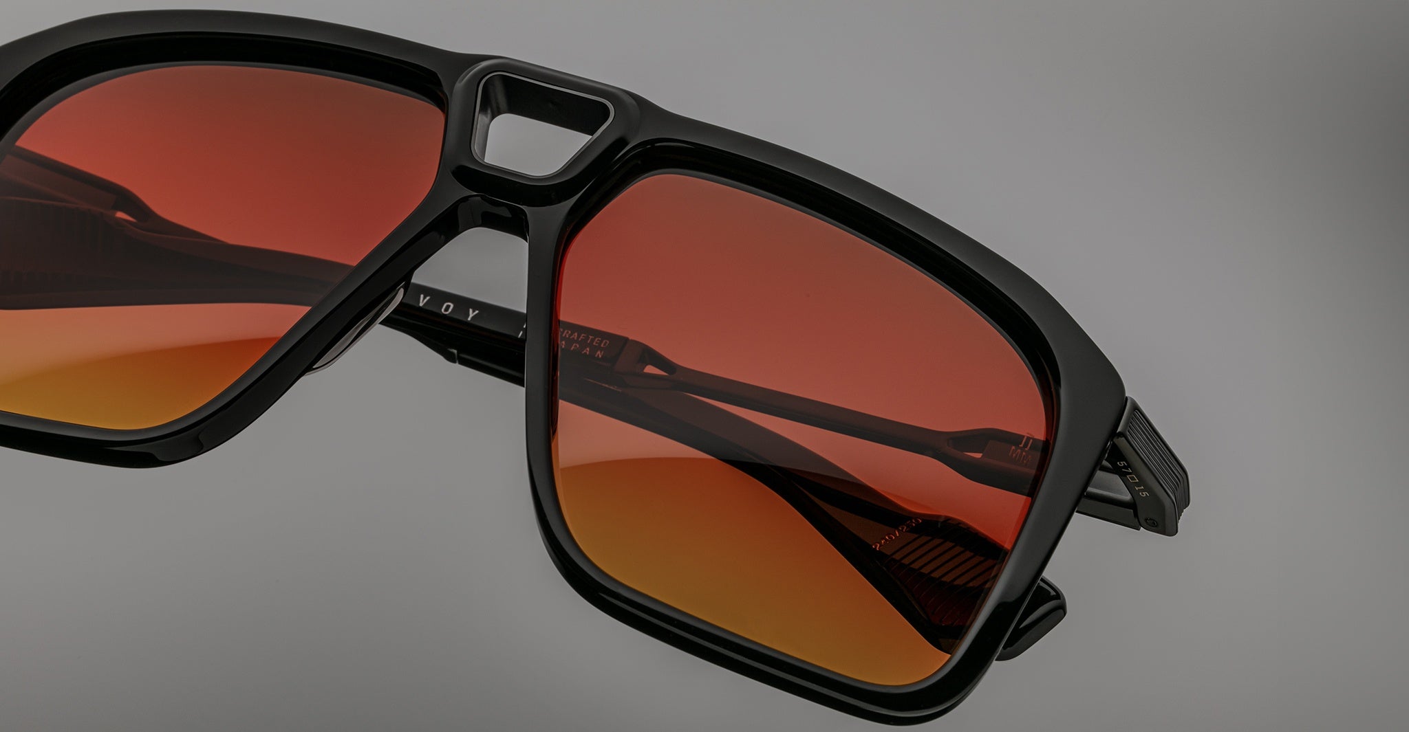 Jacques Marie Mage Savoy in Tropic JMMSP-6U