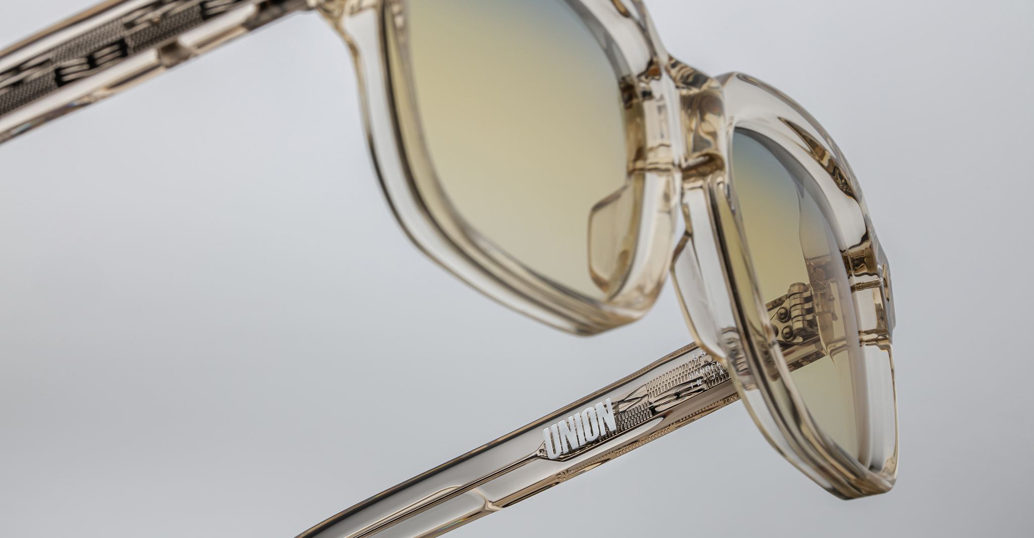 Jacques Marie Mage Union in Beige JMMUN-6S