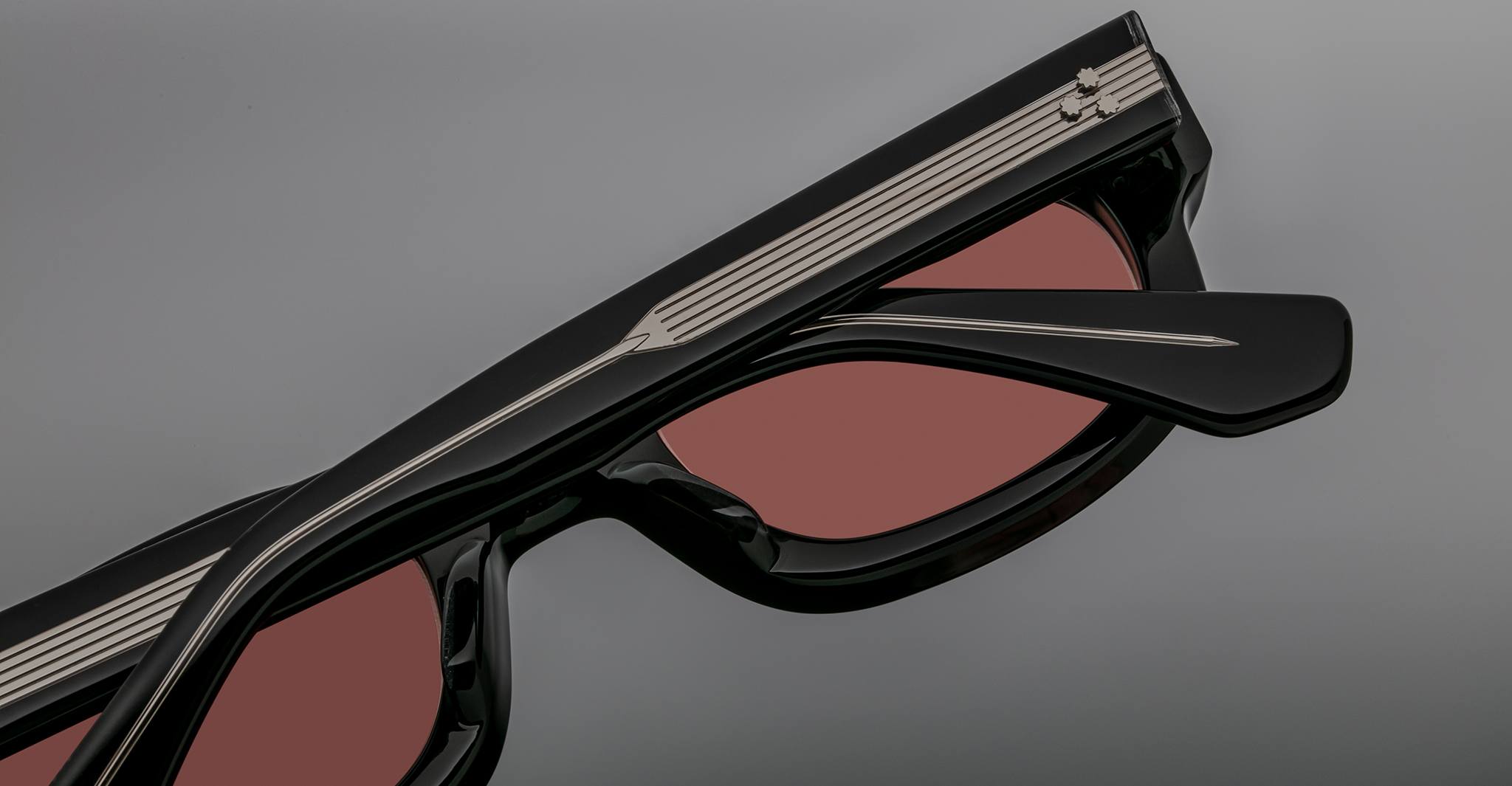 Jacques Marie Mage Whiskeyclone in Bloodstone JMMWC-6P