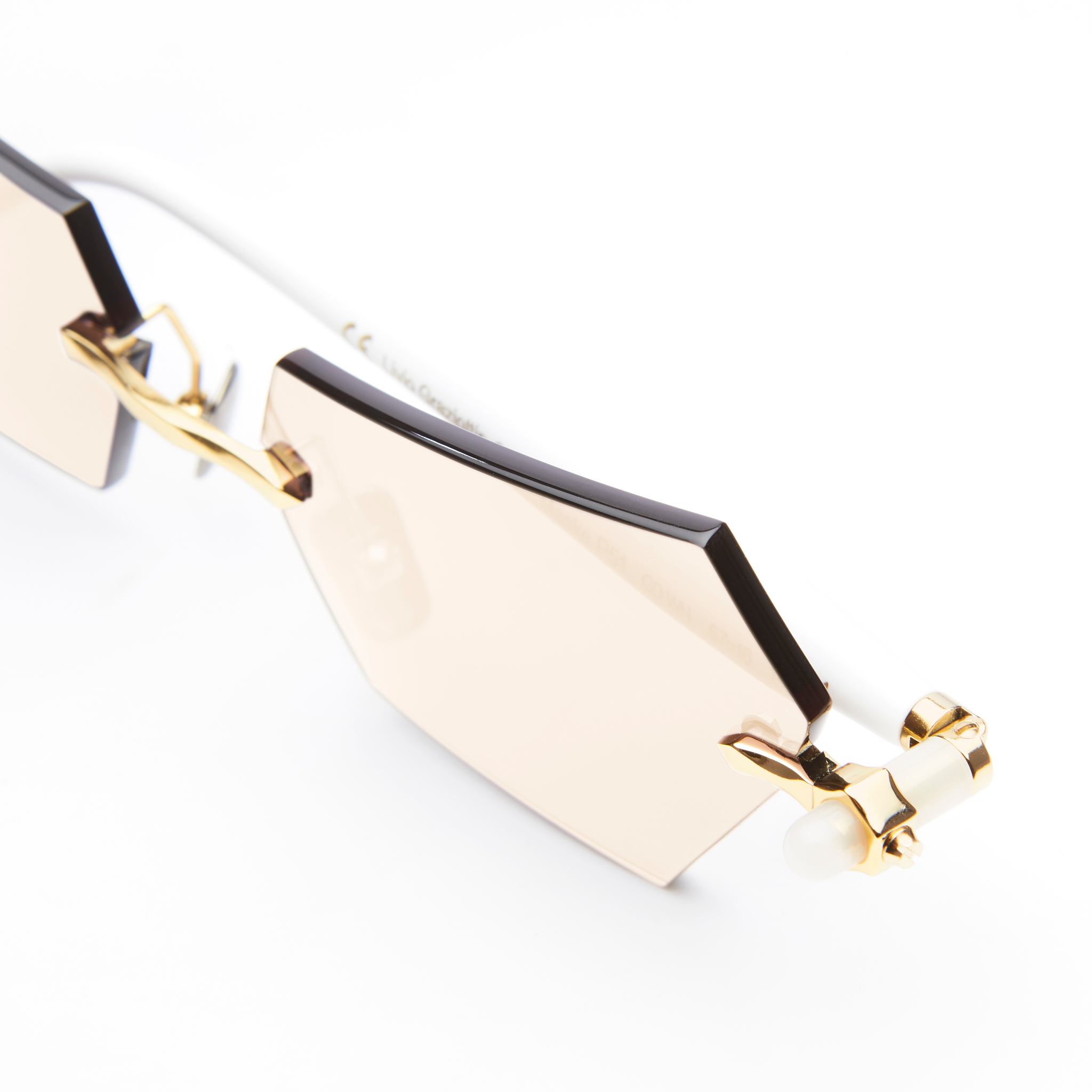 Kuboraum P51 GD WH Gold White