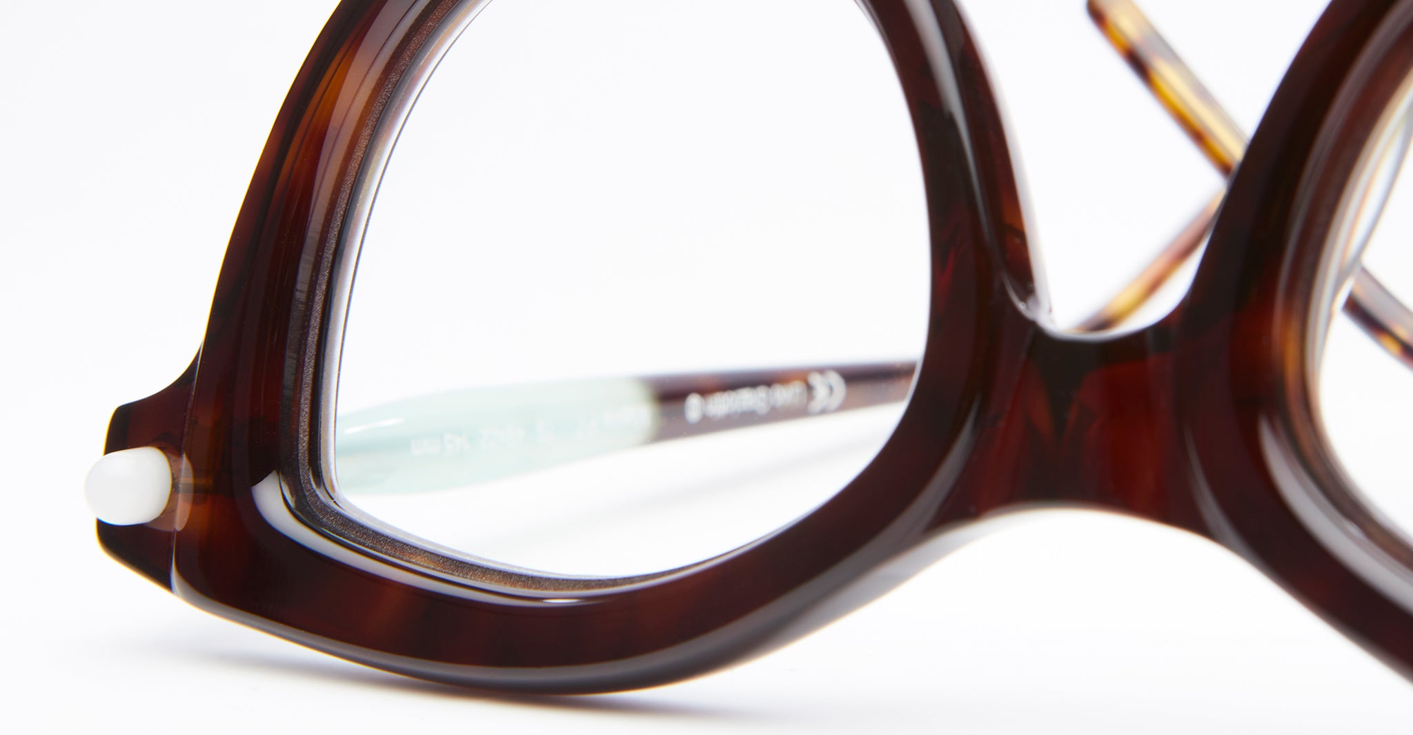 Kuboraum P7 TS in Tortoise