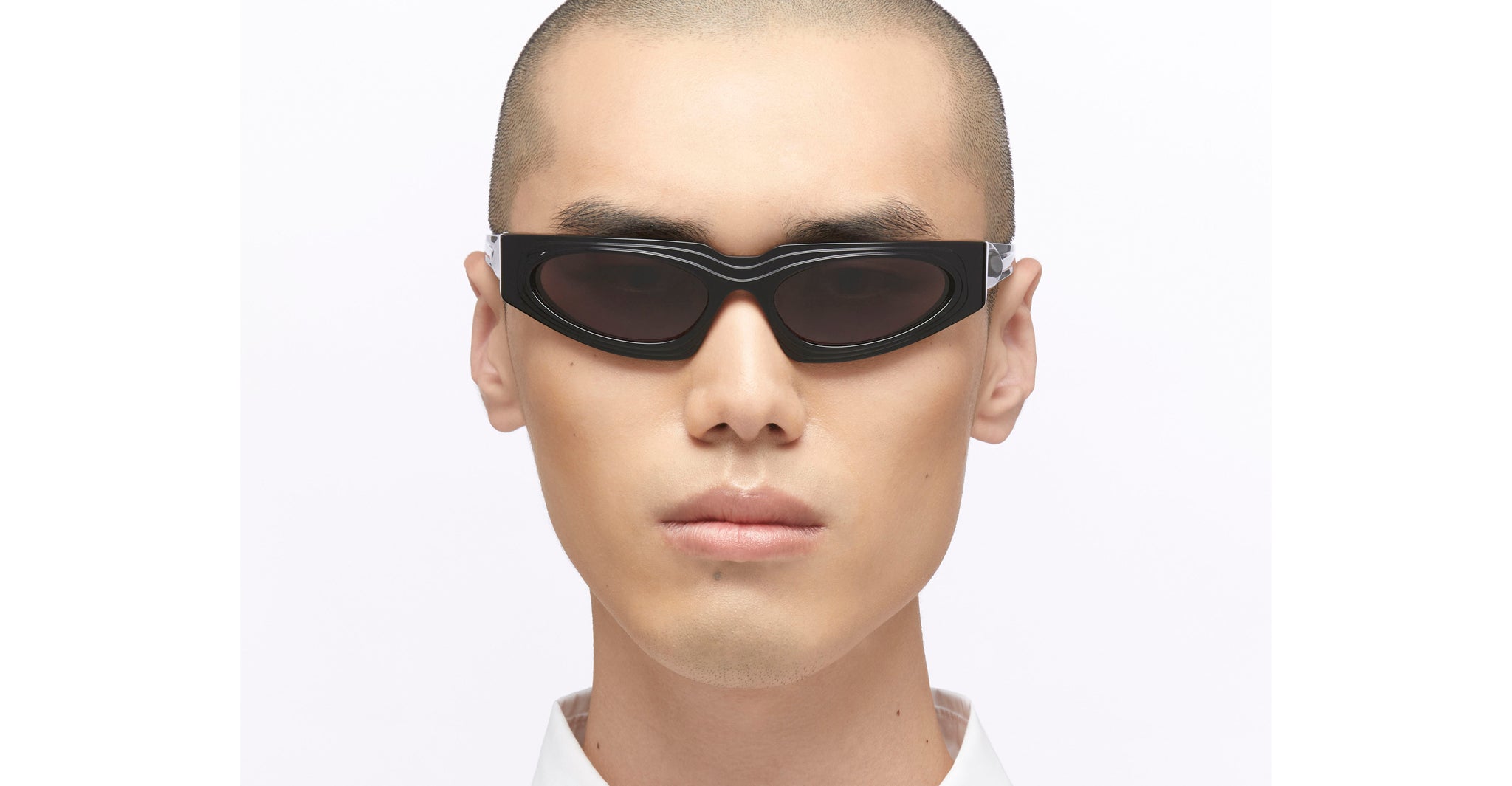 Kuboraum E21 Sunglass in BS Black Shine KRSE21BS0000008G