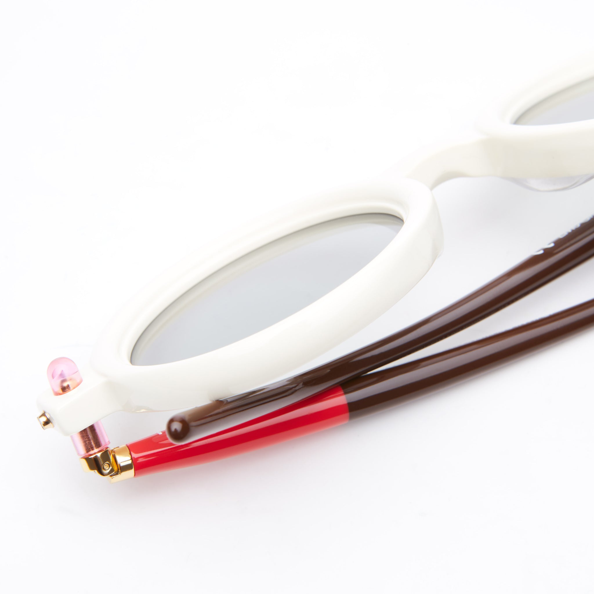 Kuboraum P1 WH RB in White KRS0P1WHRB00002F