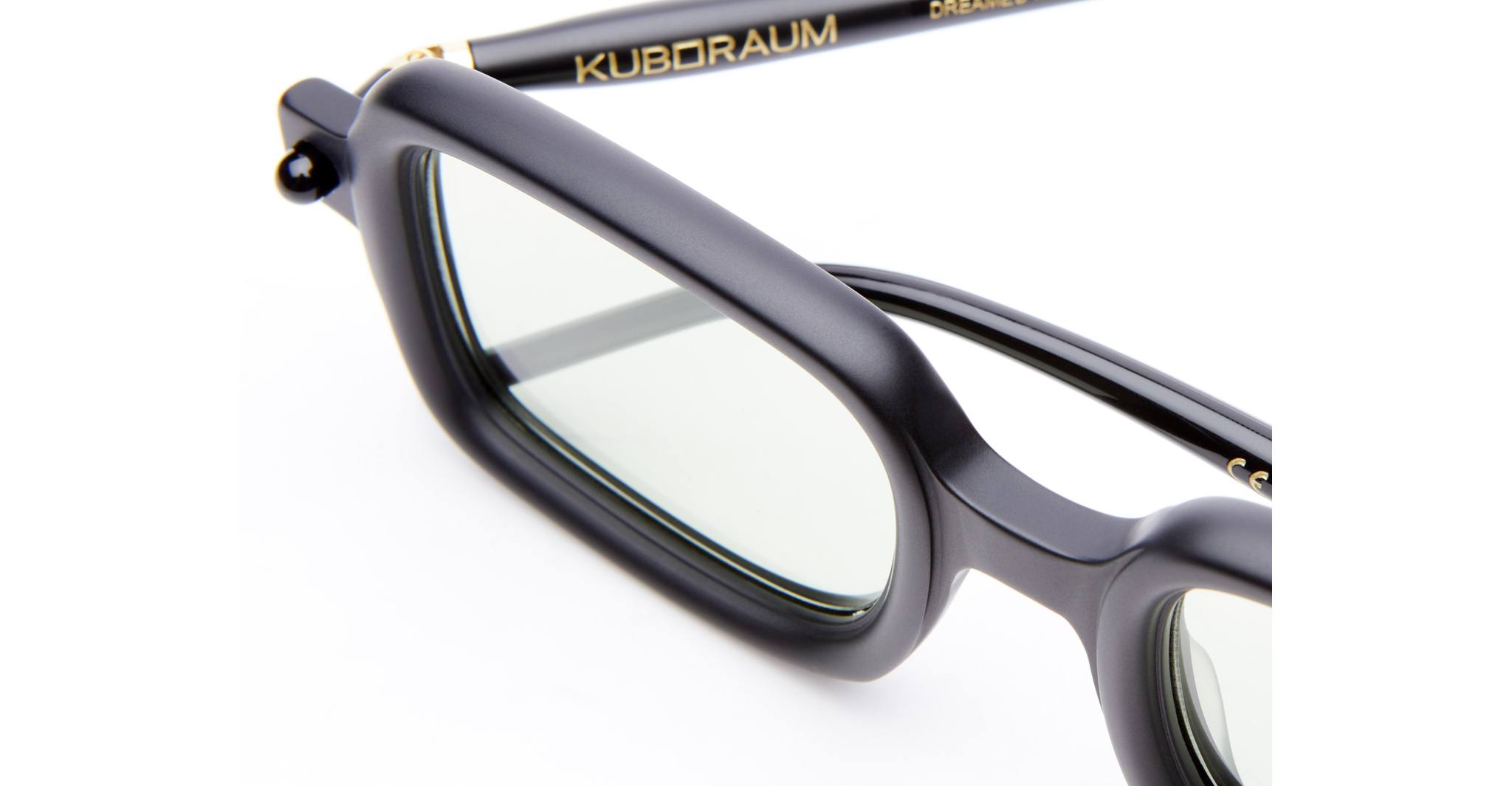 Kuboraum P2 BB in Black Matte with Black Matte and Black Shine KRS0P2BB00000020