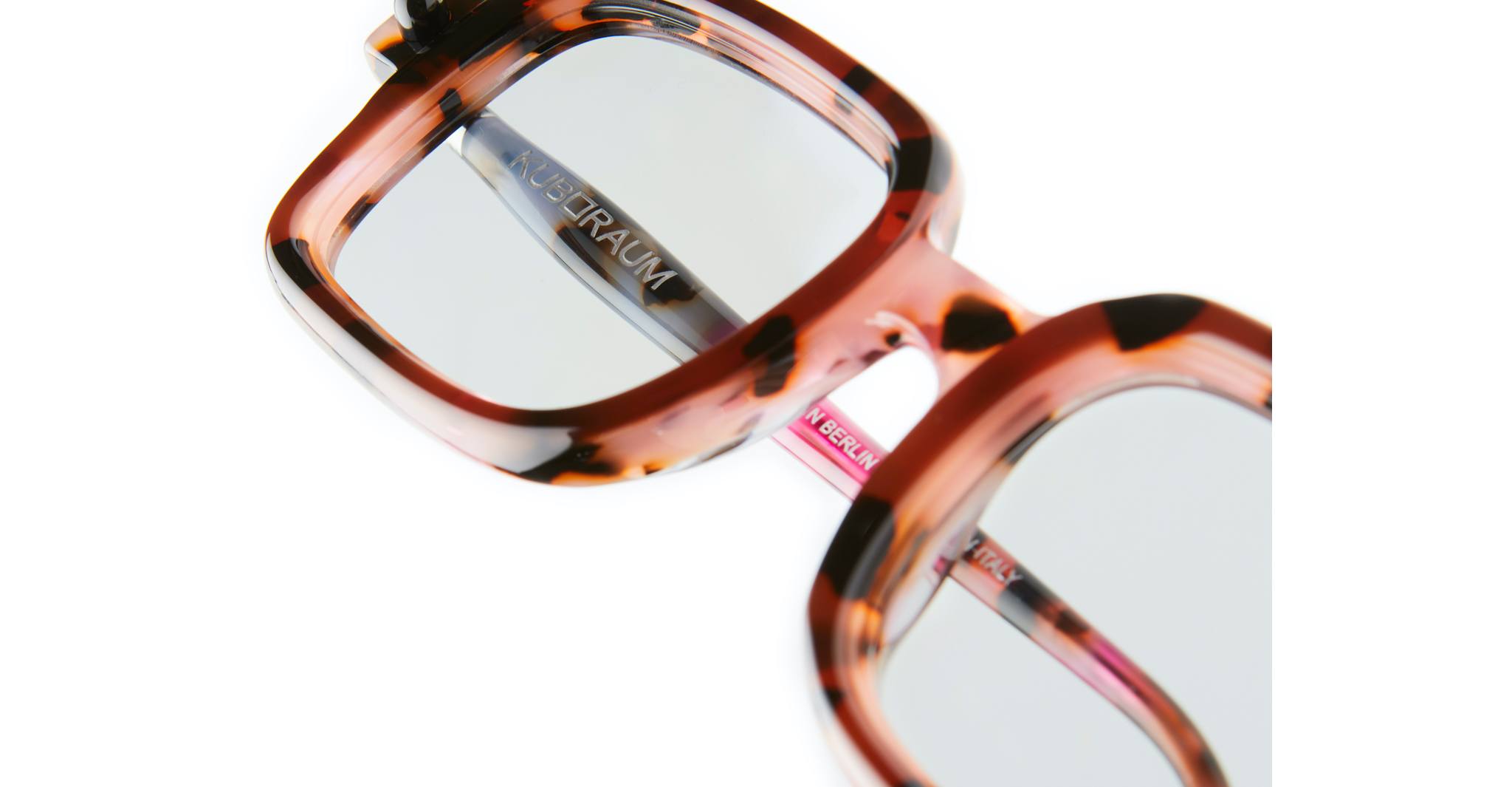 Kuboraum P2 HX in Havana Rose with Blue Havana and Havana Fuchsia KRS0P2HX0000002F