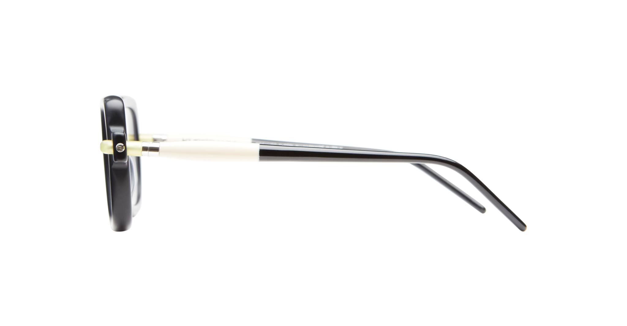 Kuboraum P4 BM YW in Black Matte and Ivory KRO0P4BMYW0000OP